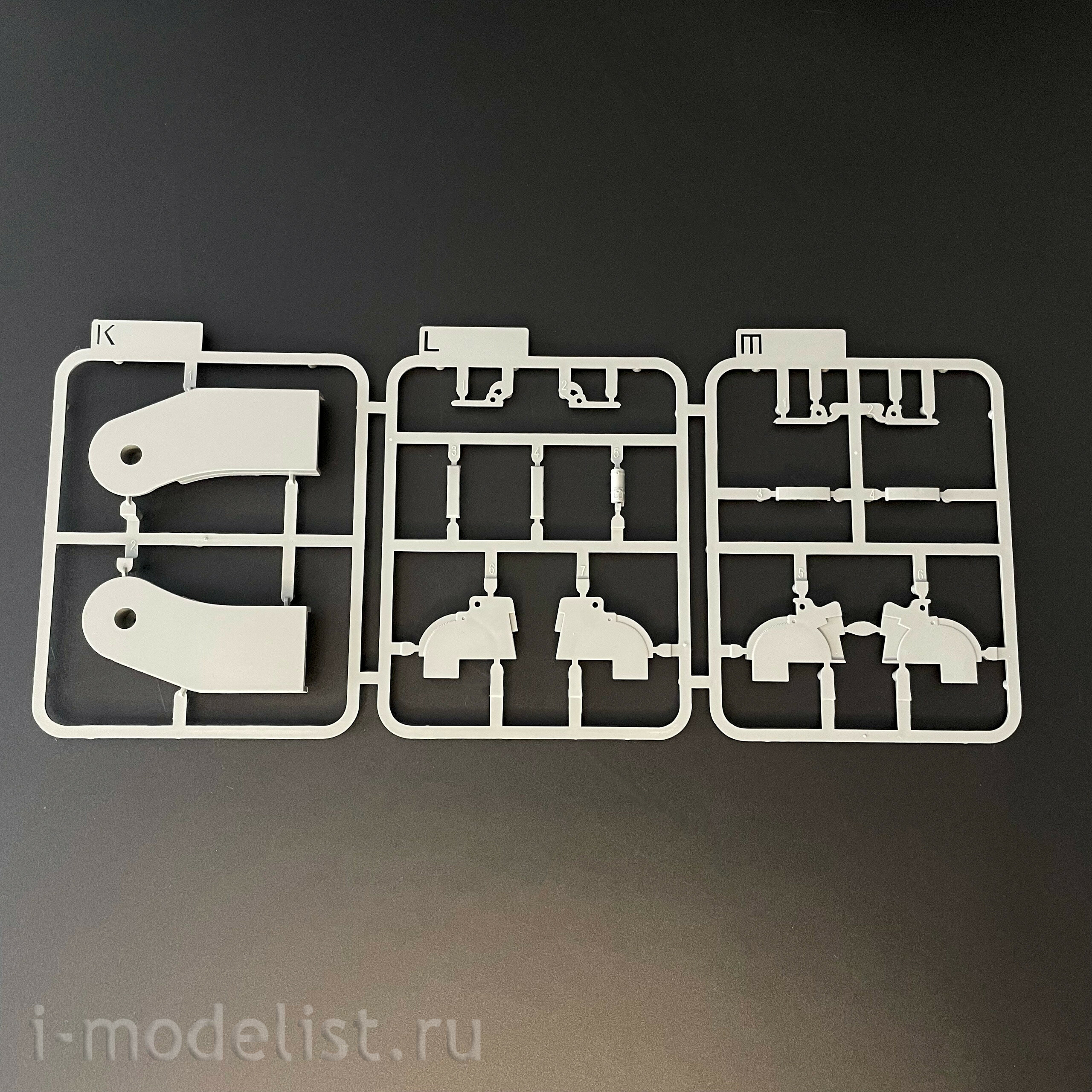 2200W Takom 1/35 Set of three Tiger I 