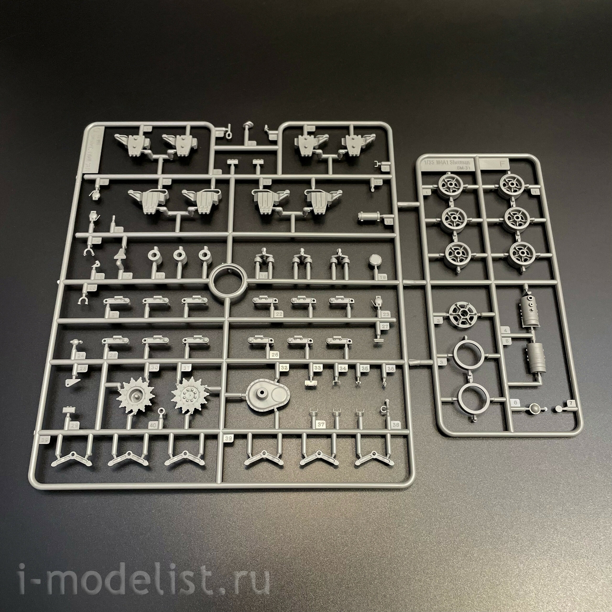 BT-047 Border Model 1/35 Танк Sherman M4A1 Mid