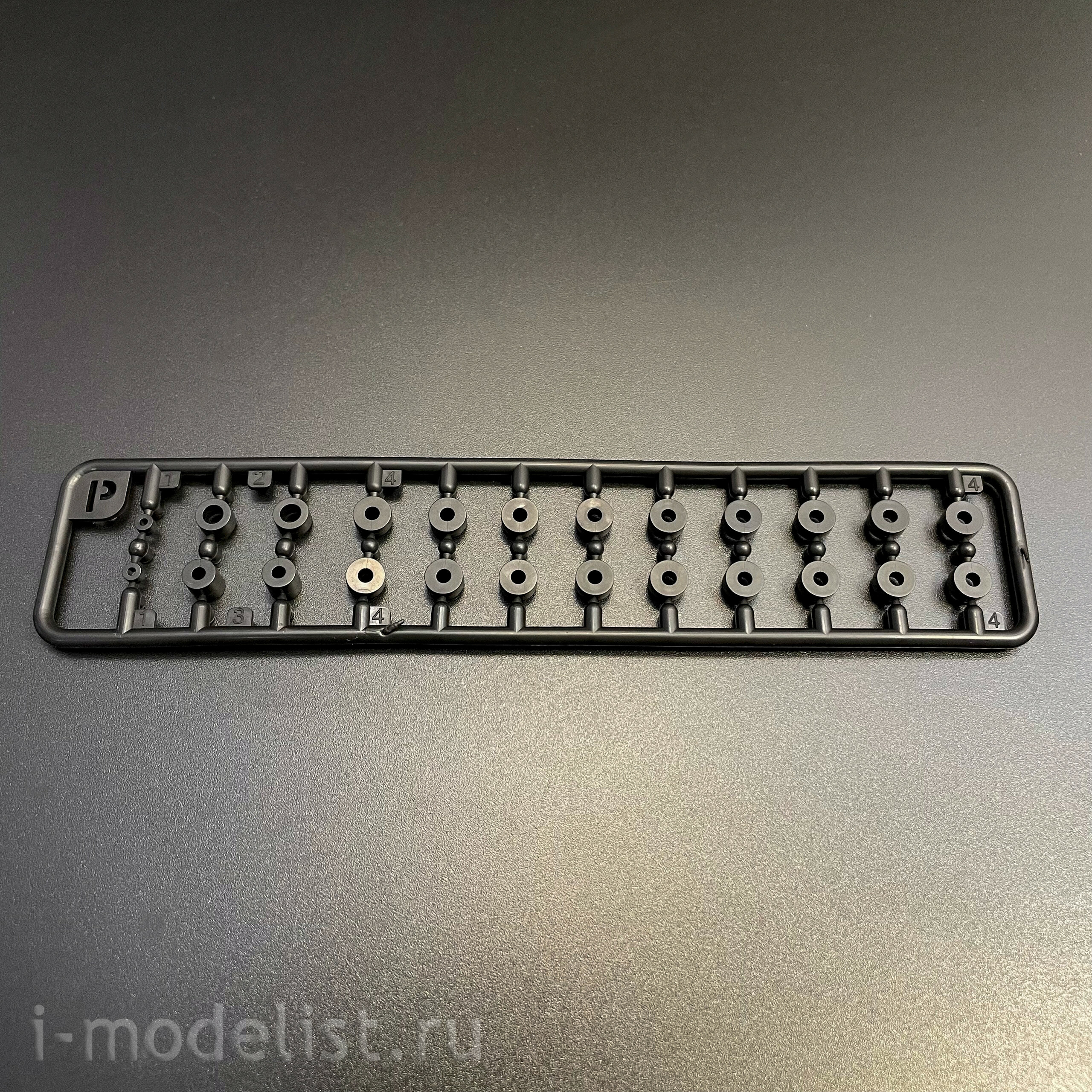 RM-5126 Rye Field Model 1/35 Notмецкий тяжелый танк Sd.Kfz.182 Tiger Ausf.B King Tiger (турель Henschel), продвинутая версия