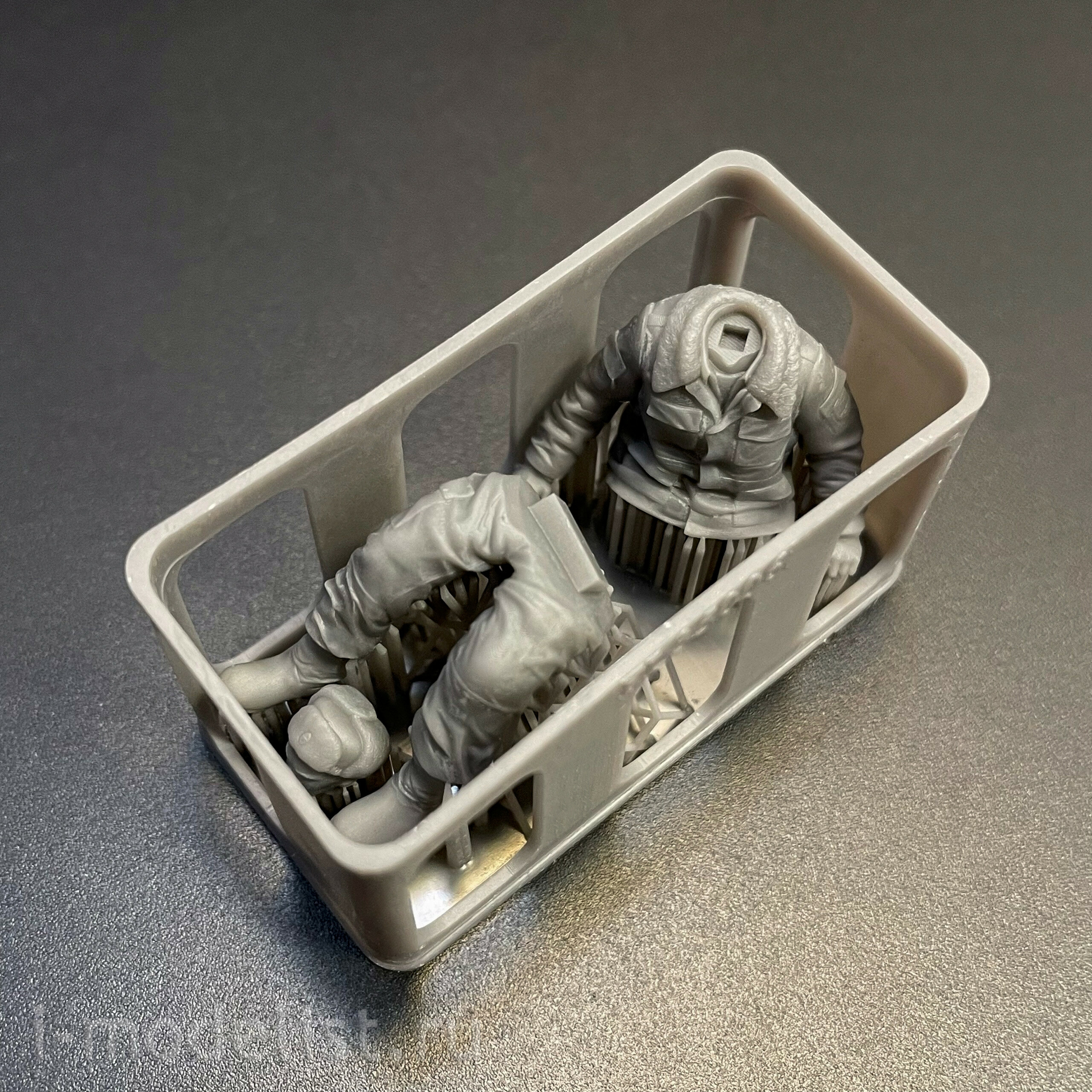 FL35009 GE Models 1/35 Водитель, первая чеченская