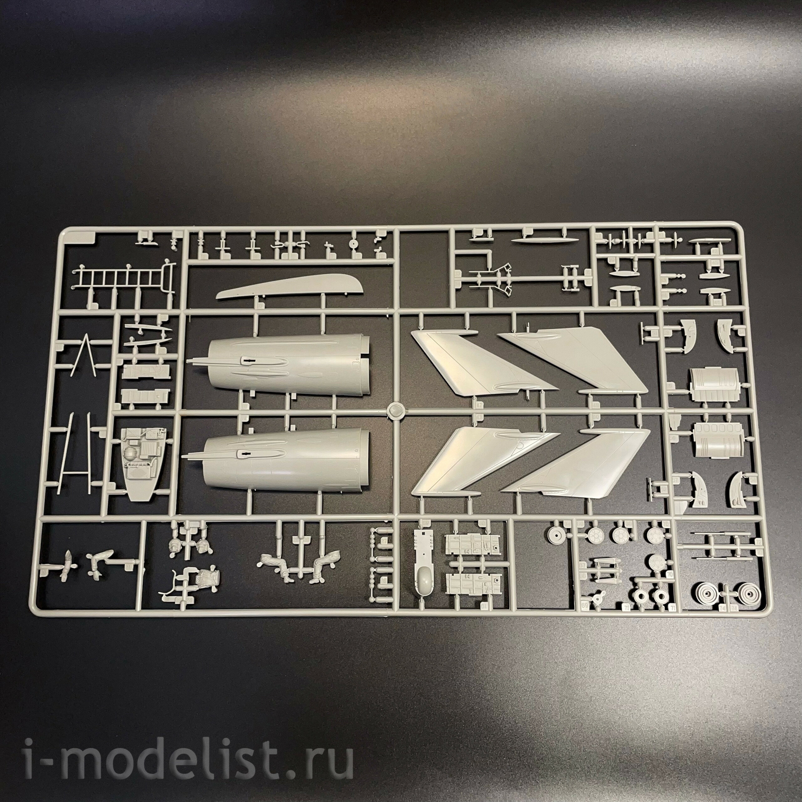 02210 Trumpeter 1/32 MiGG-21 F-13