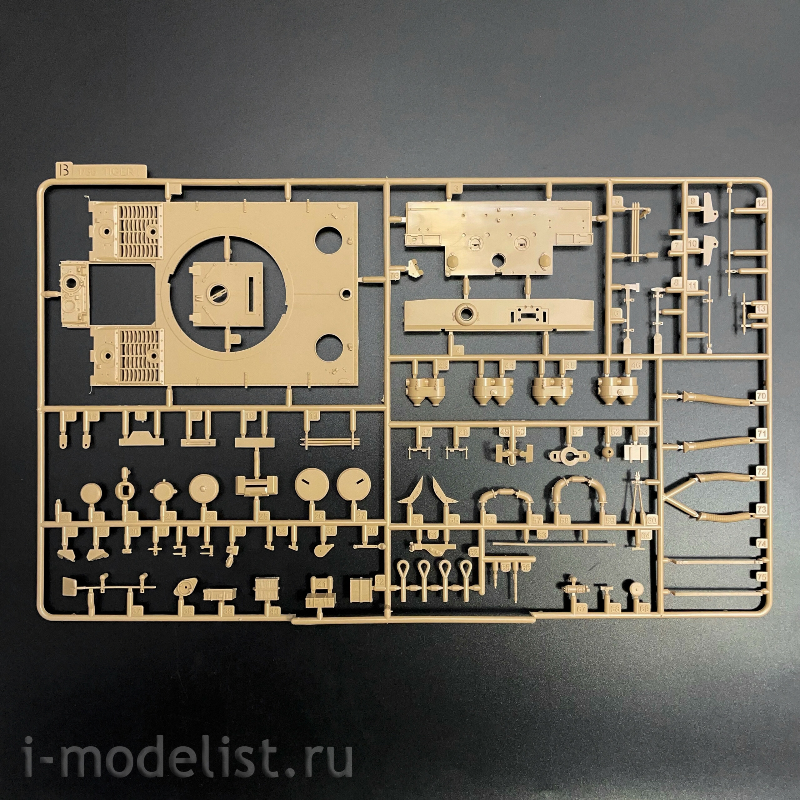 RM-5131 Rye Field Model 1/35 Pz.Kpfw. VI Ausf. E Tiger I ранний (Upgrade-версия с полным интерьером)