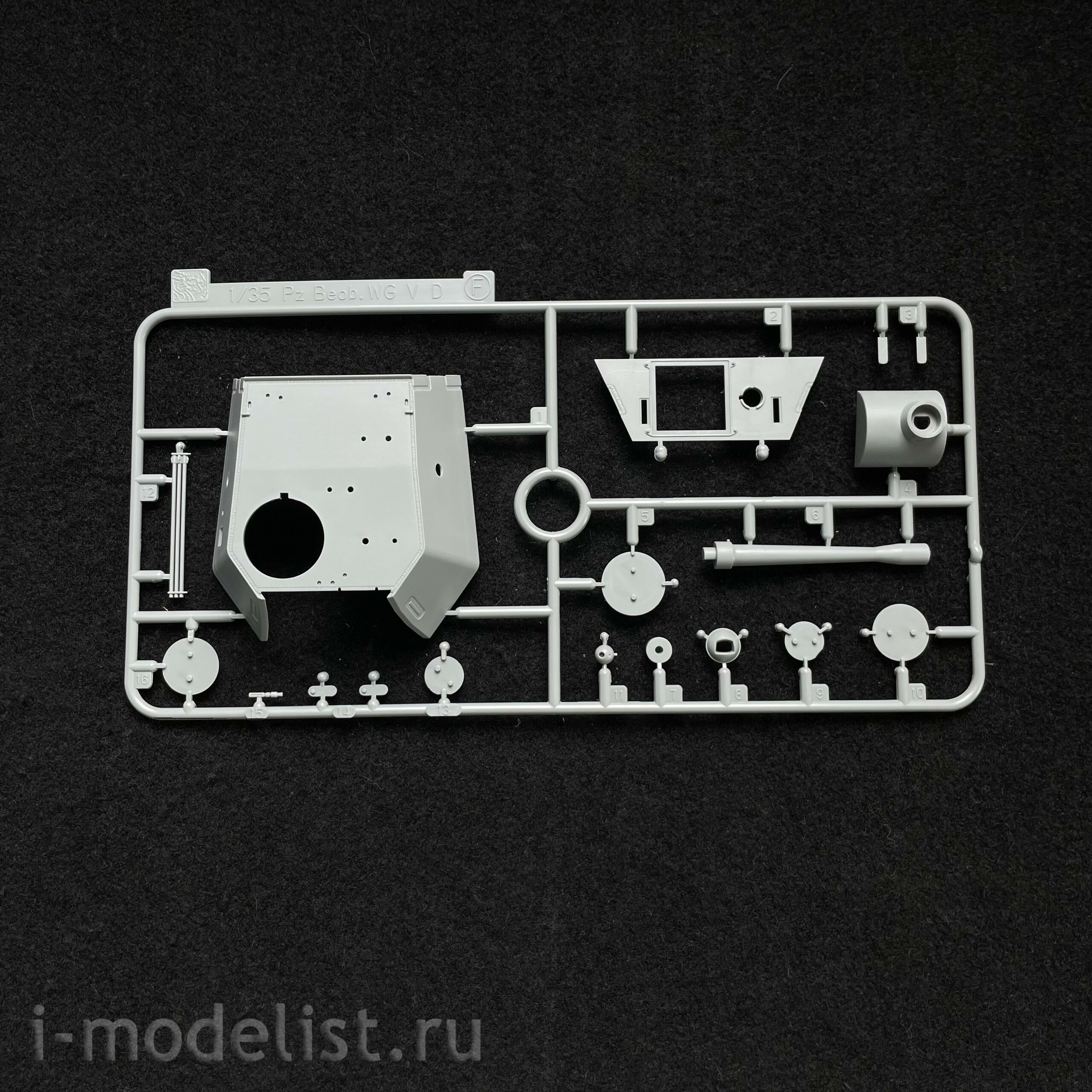 6813 Dragon 1/35 Pz.Beob.Wg.V Ausf.D Early Production