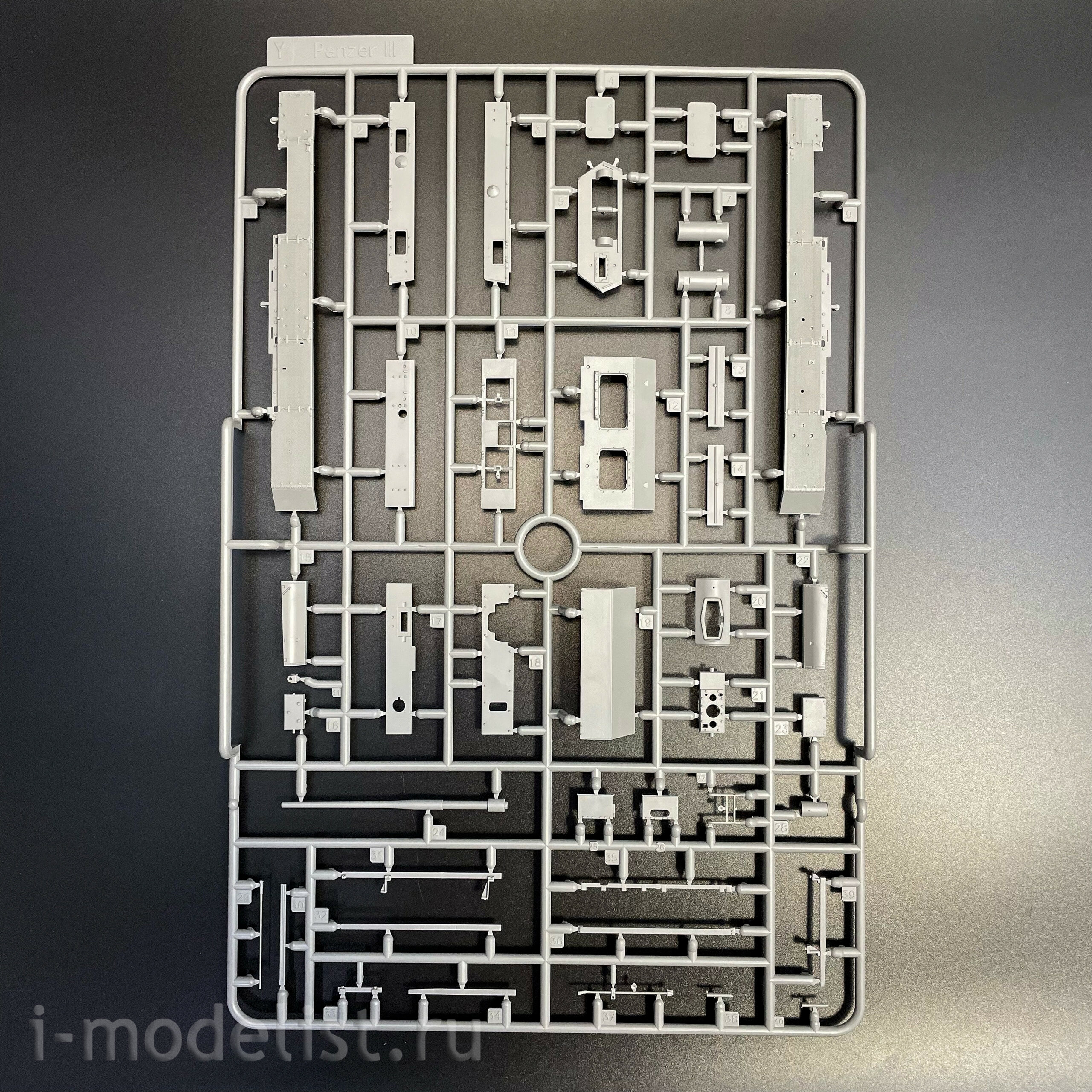BT-048 Border Model 1/35 Notмецкий танк Pz. Bef.Wg. III Ausf.K (2 в 1) с Schurzen