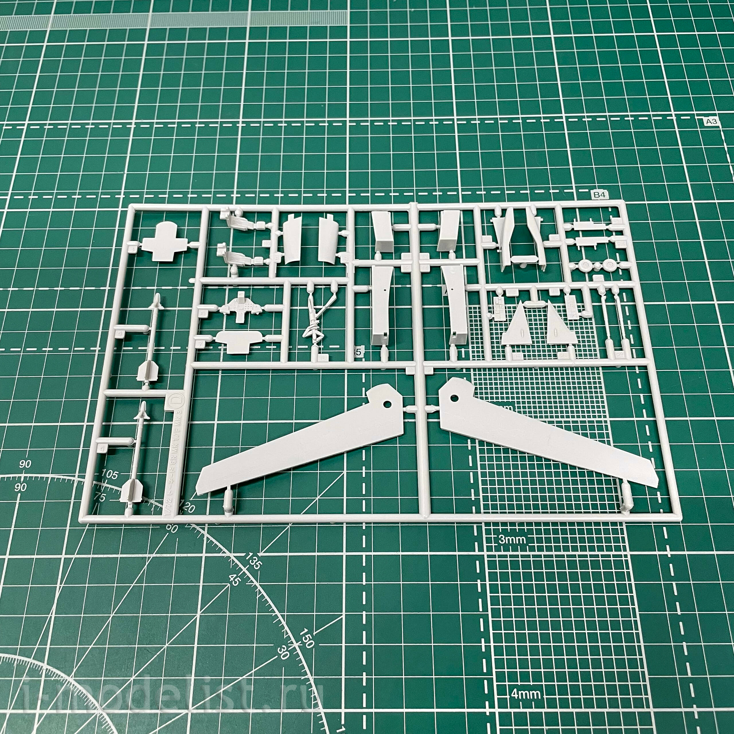 02188 Hasegawa 1/72 Set of 2 Tornado Fighter Models GR.Mk .1. Mk.1 IDS 