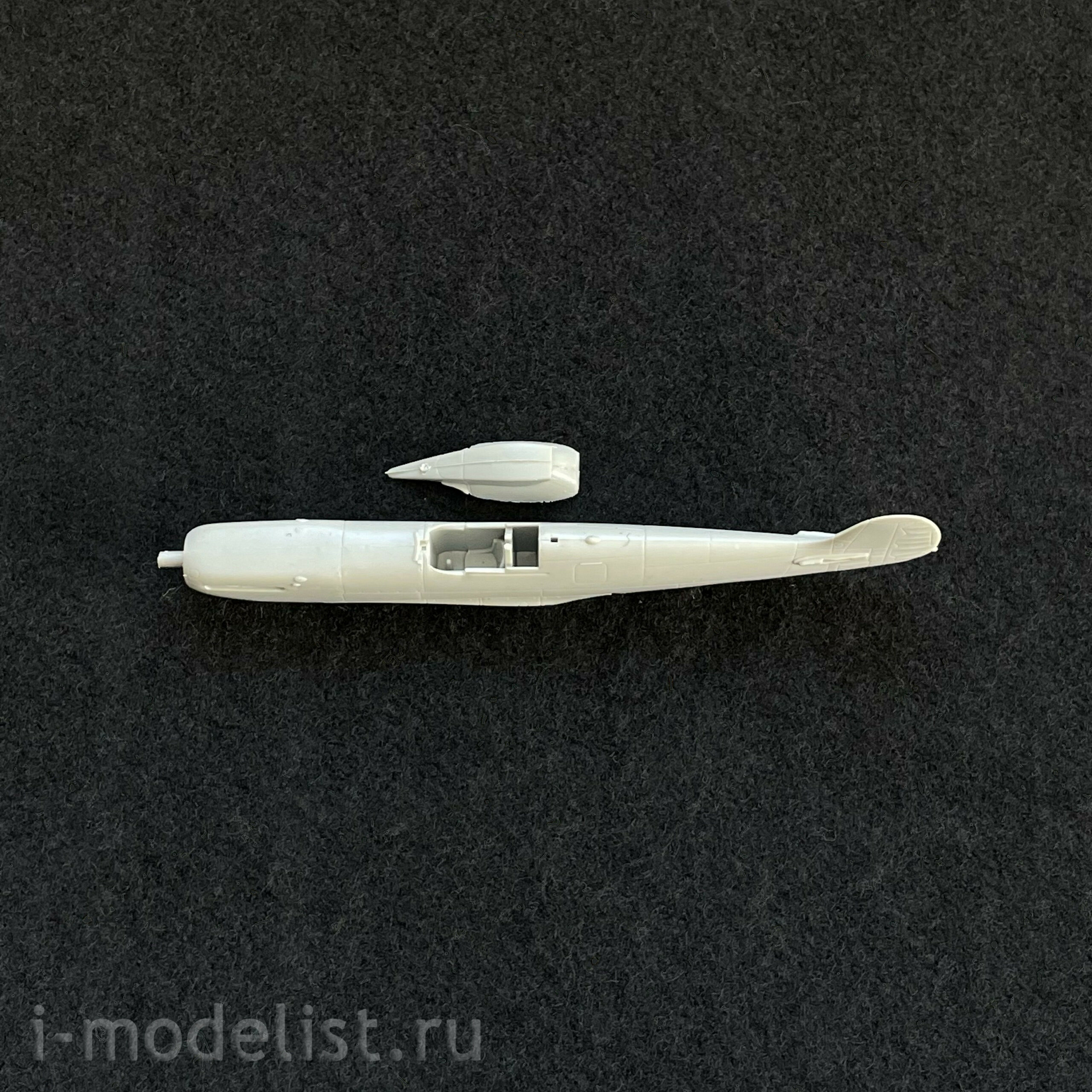 80213 HobbyBoss 1/72 Aircraft Spitfire Mk Vb/TROP