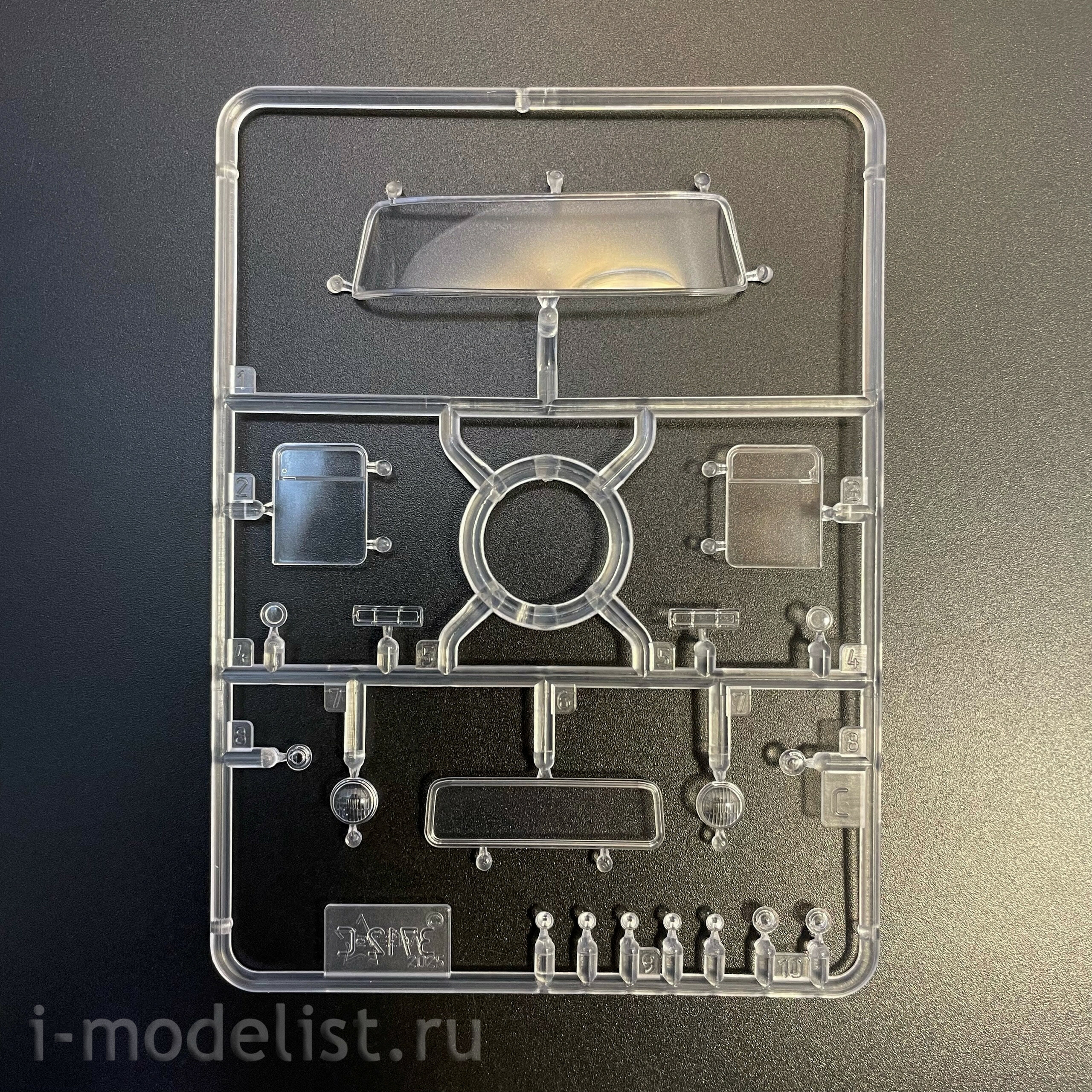 3712 Zvezda 1/35 Pre-order  Грузовой автомобиль ЗИЛ-130