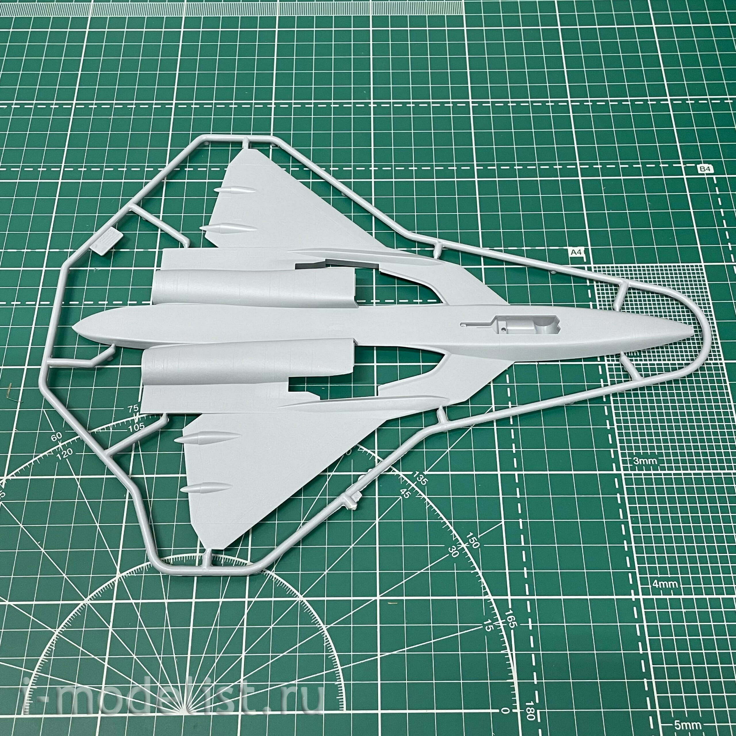 7275ПН Zvezda 1/72 Подарочный набор: Российский истребитель пятого поколения Су-50 (Т-50)