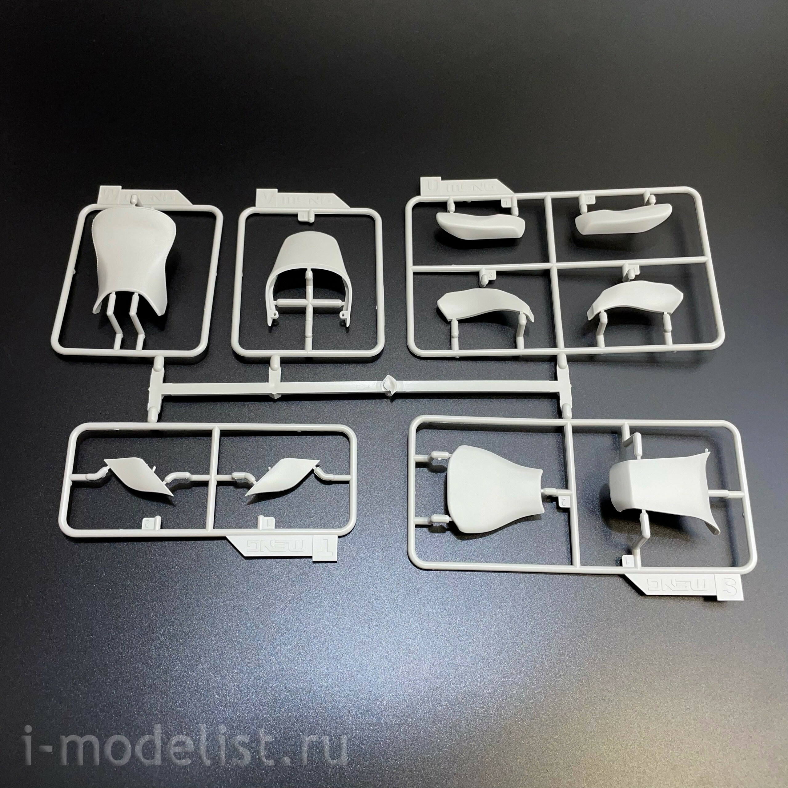 MT-005 Meng 1/9 Баварский мfromоцикл R 1250 GS ADV