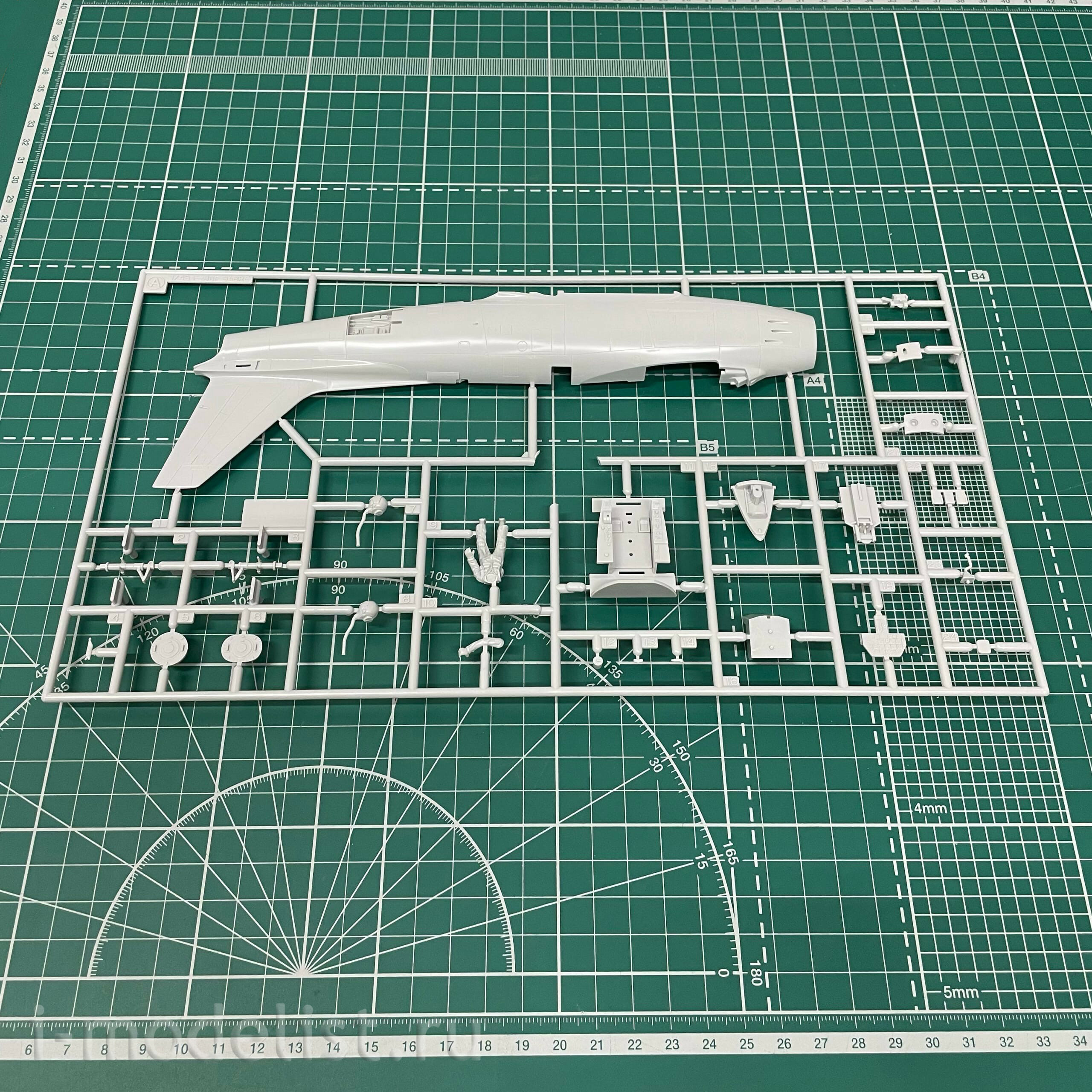 07215 Hasegawa 1/48 F-86F-40 