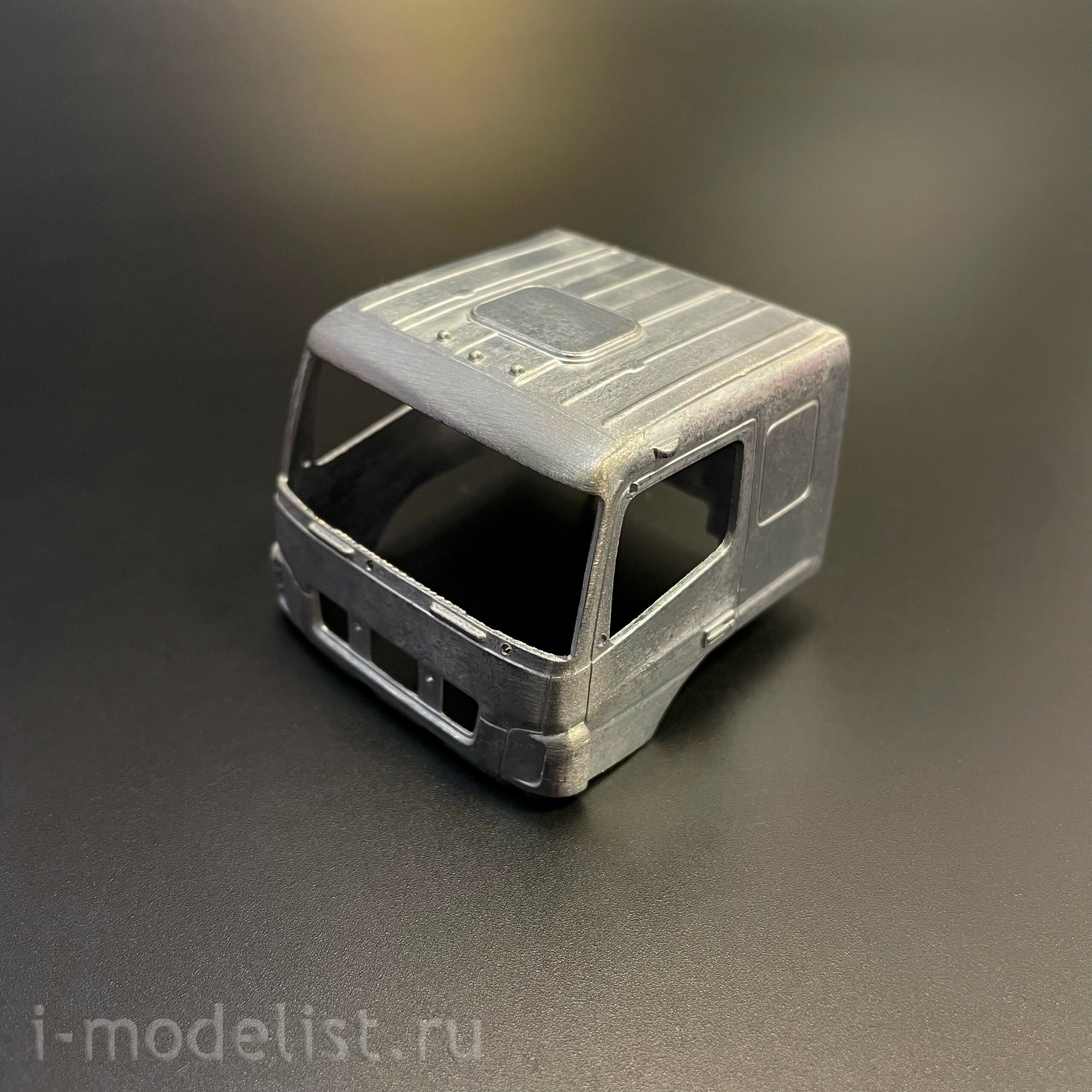 1655AVD AVD Models 1/43 KAMAZ-65207-87 (S5) бортовой