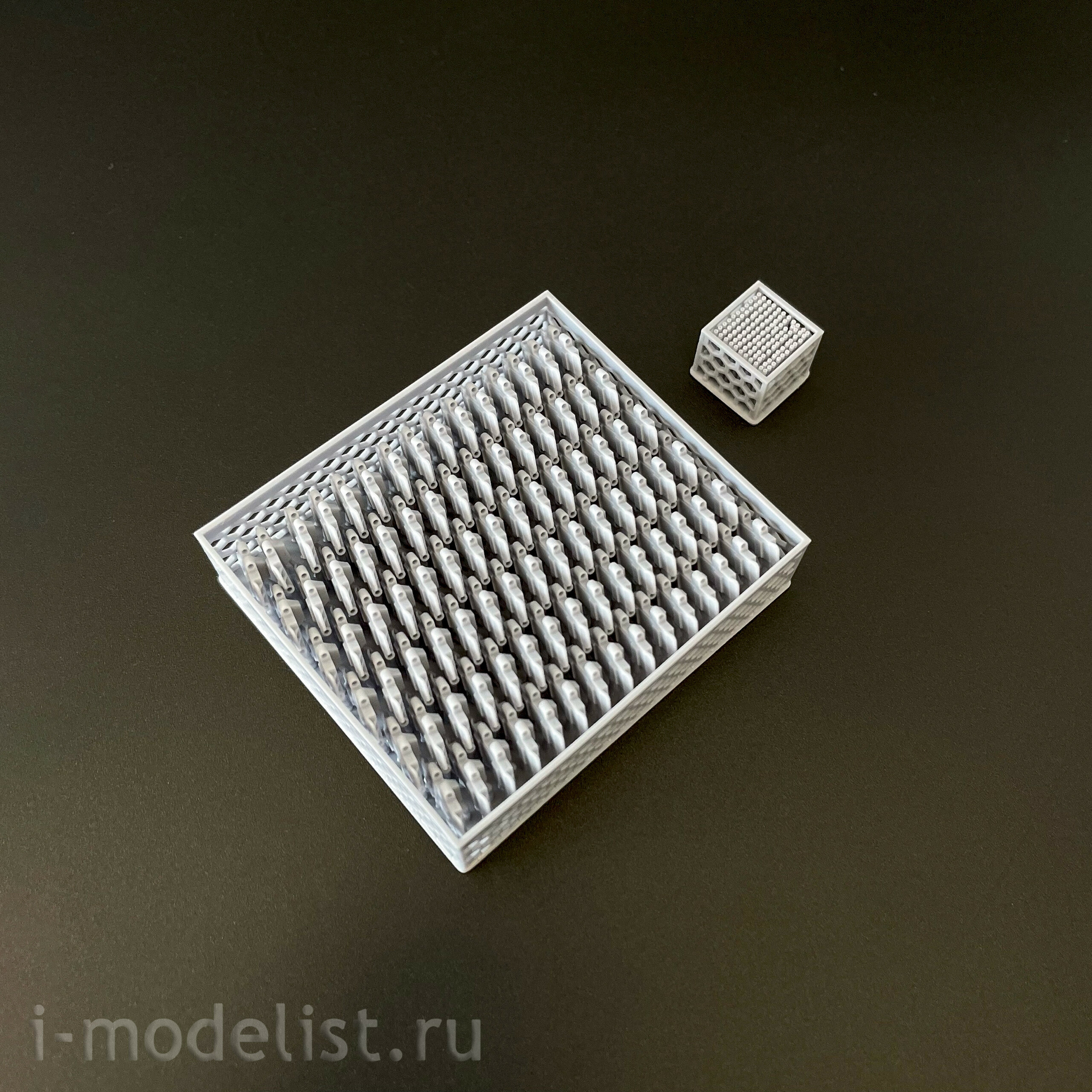 3704П Zvezda 1/35 Подарочный набор: Cоветская 203-мм гаубица Б-4 особой мощности + металлический ствол 203 мм L/24 + наборные траки