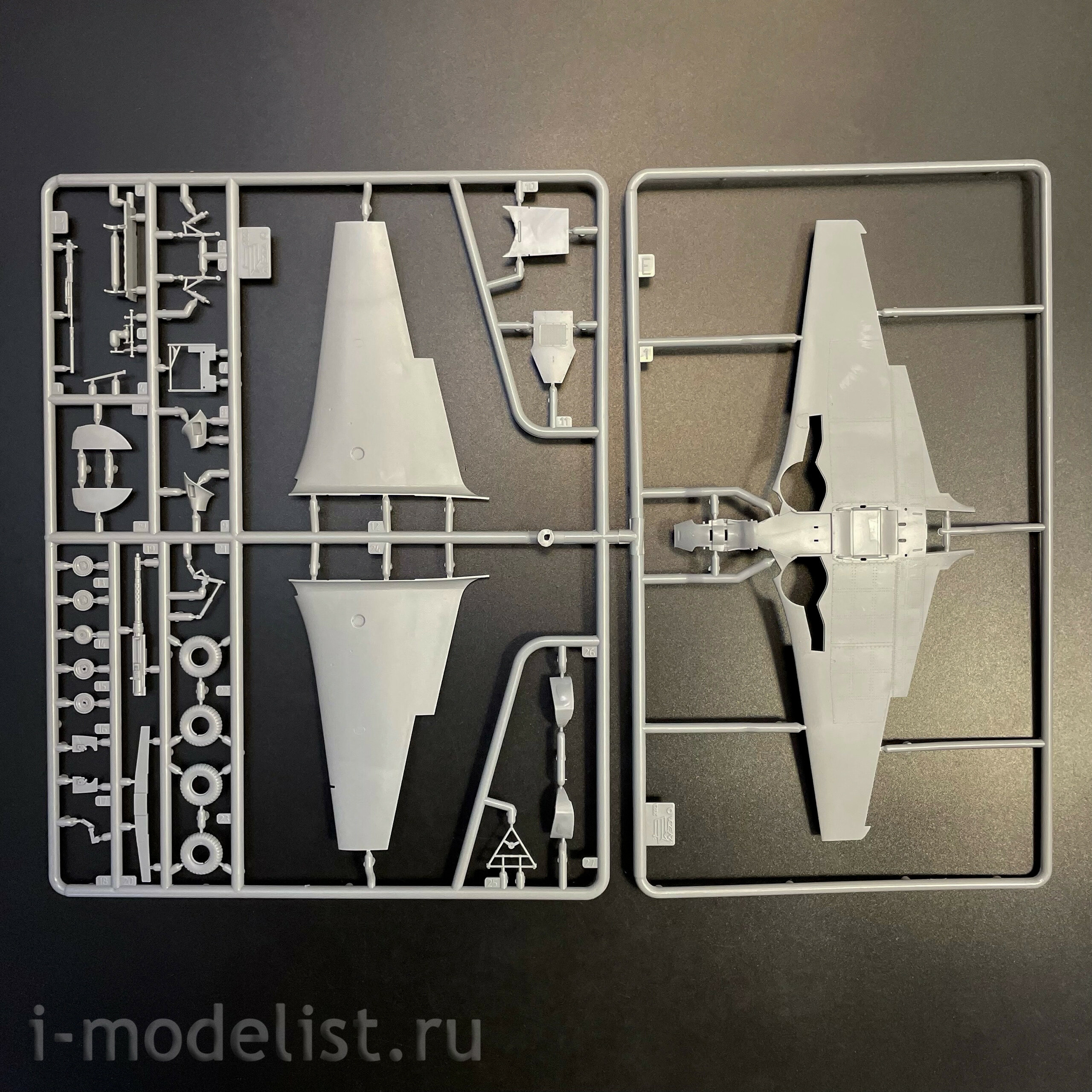 4831ГП Zvezda 1/48 Герои Победы. Советский истребитель Як-9Т