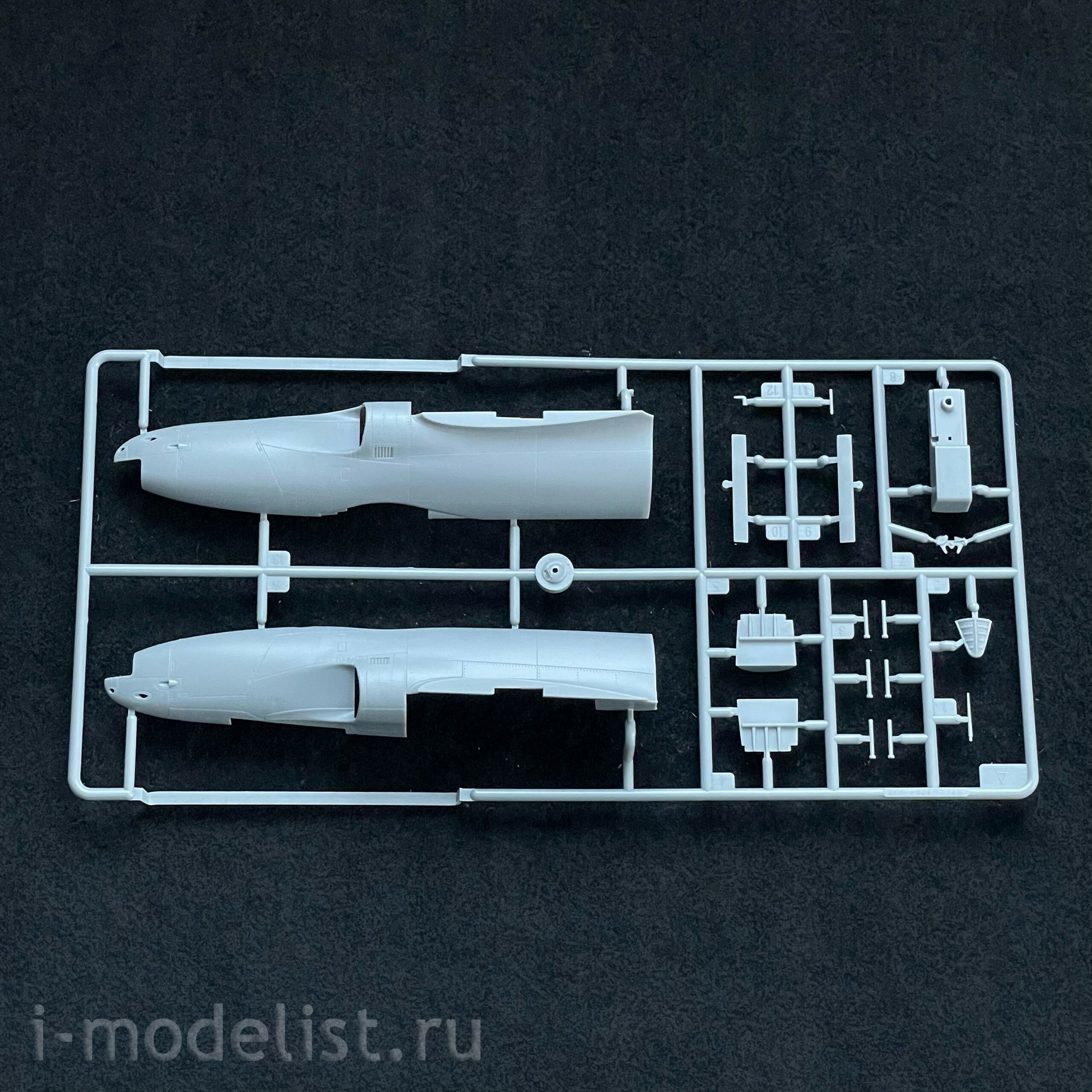 HobbyBoss 1/48 81723 F-80A Shooting Zvezda fighter