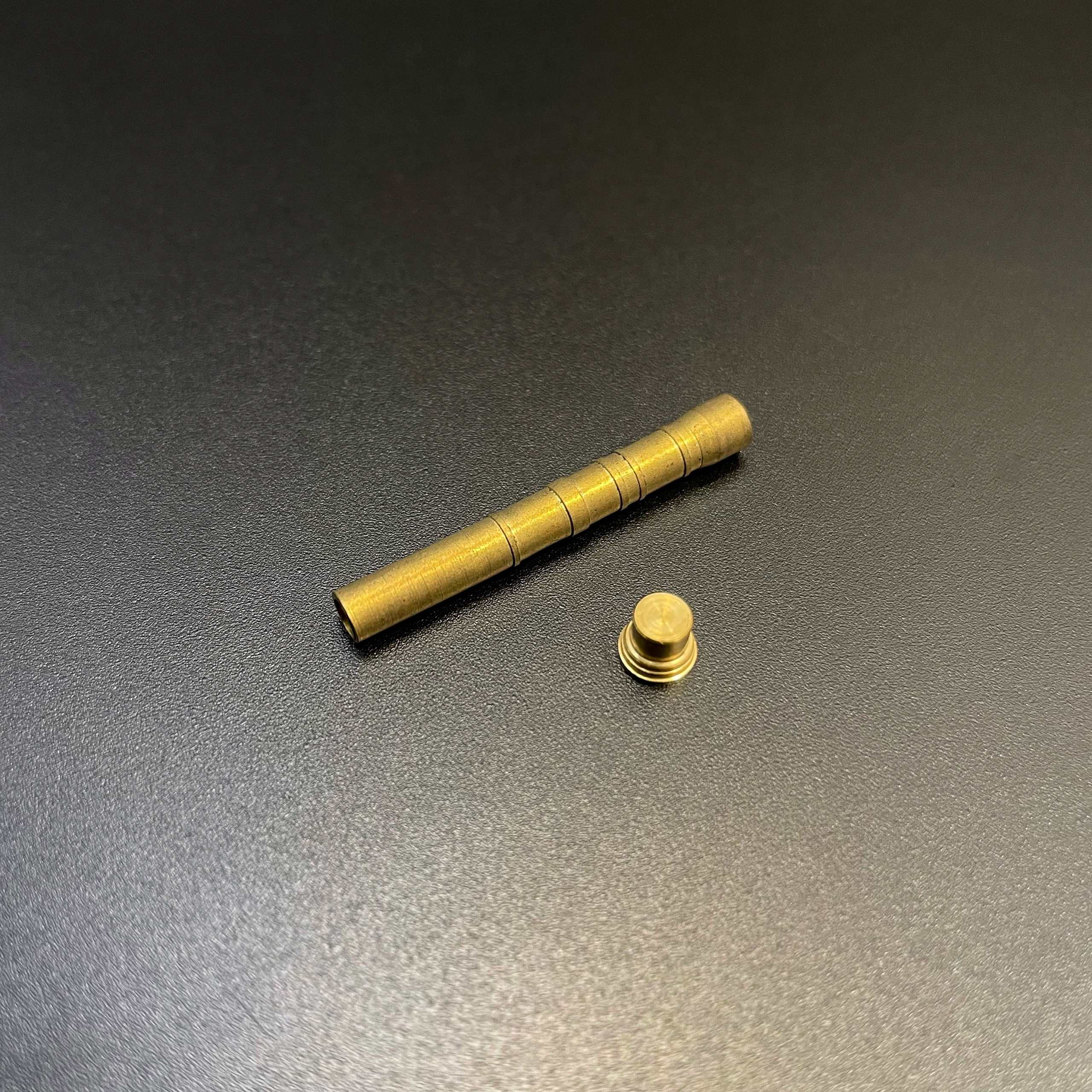 3539 Model Point 1/35 Container ATGM 9M113 