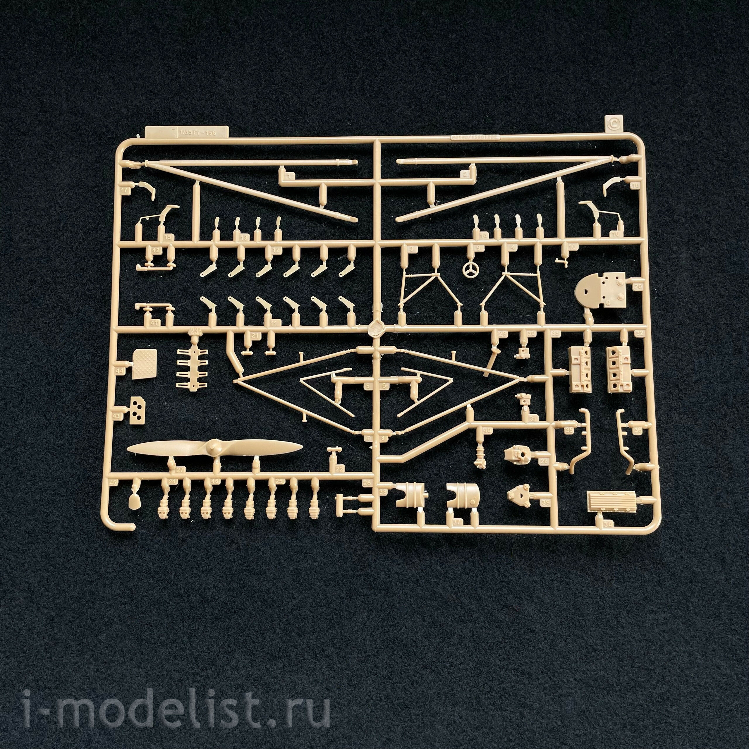 80183 HobbyBoss 1/35 Fieseler Fi-156 C-3 Skiplane