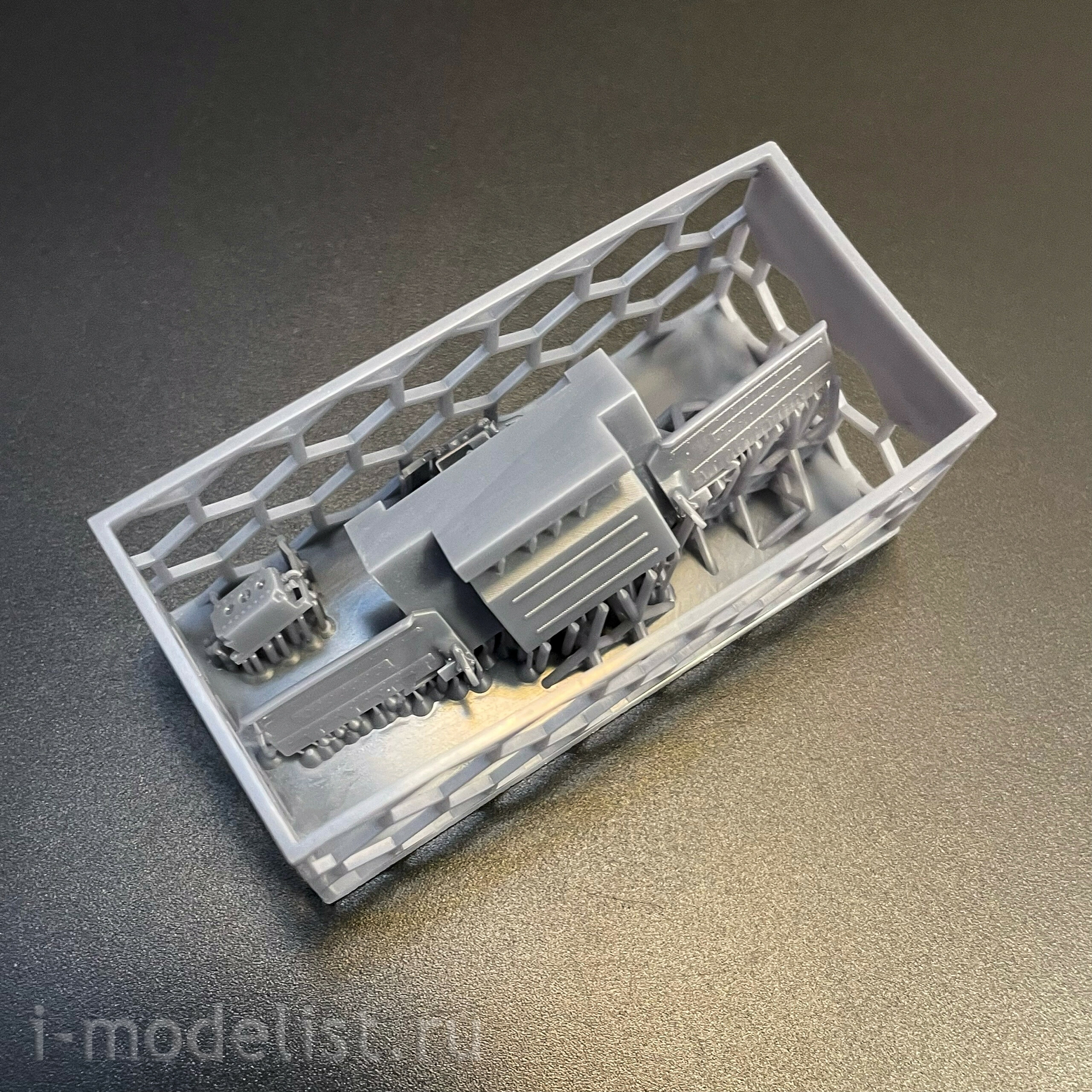 СО35011 GE Models 1/35 Конверсия в командно-штабную машину Р-142Д для модели фирмы 
