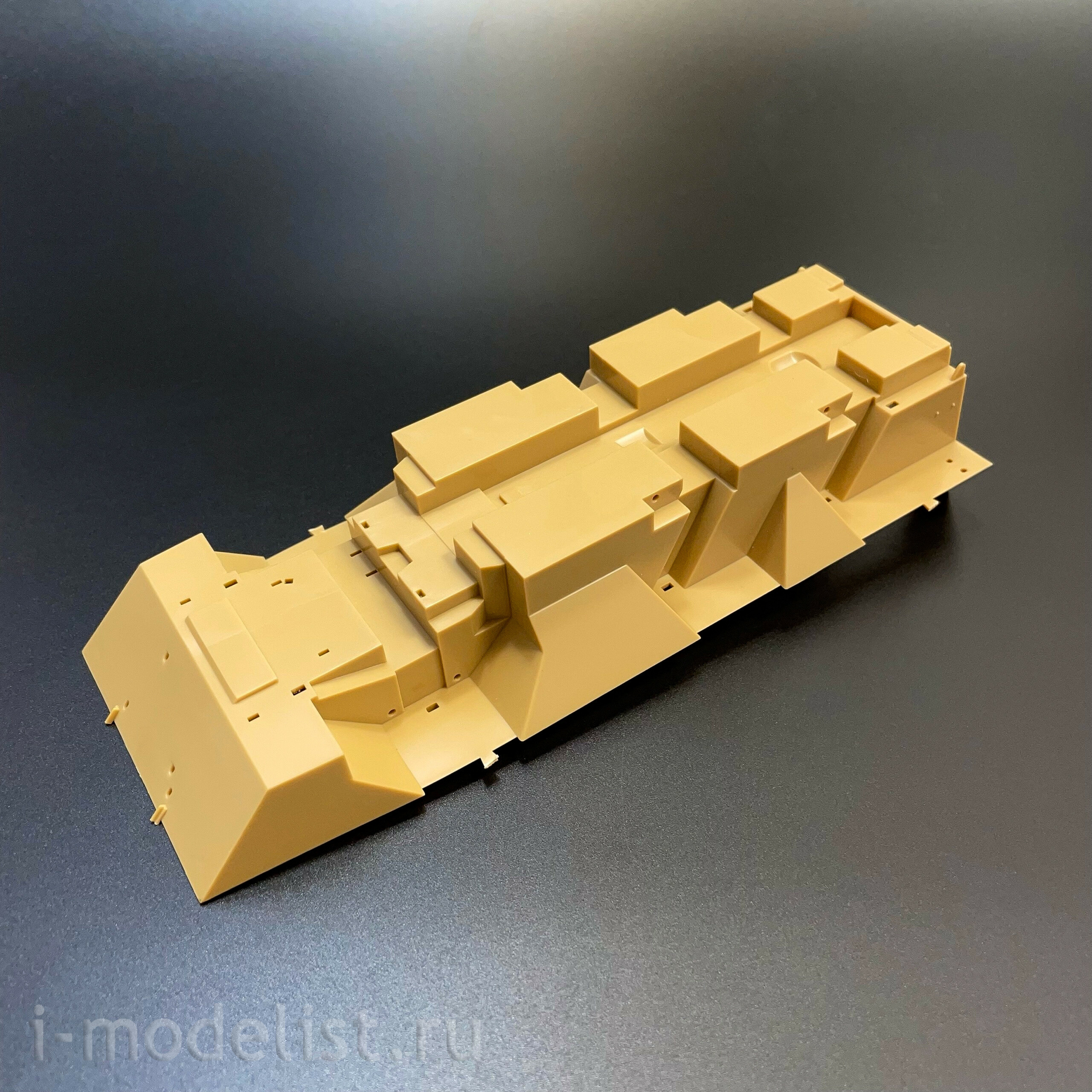 84573 HobbyBoss 1/35 Бронеавтомобиль Cadillac Gage LAV-300 с 90-мм орудием