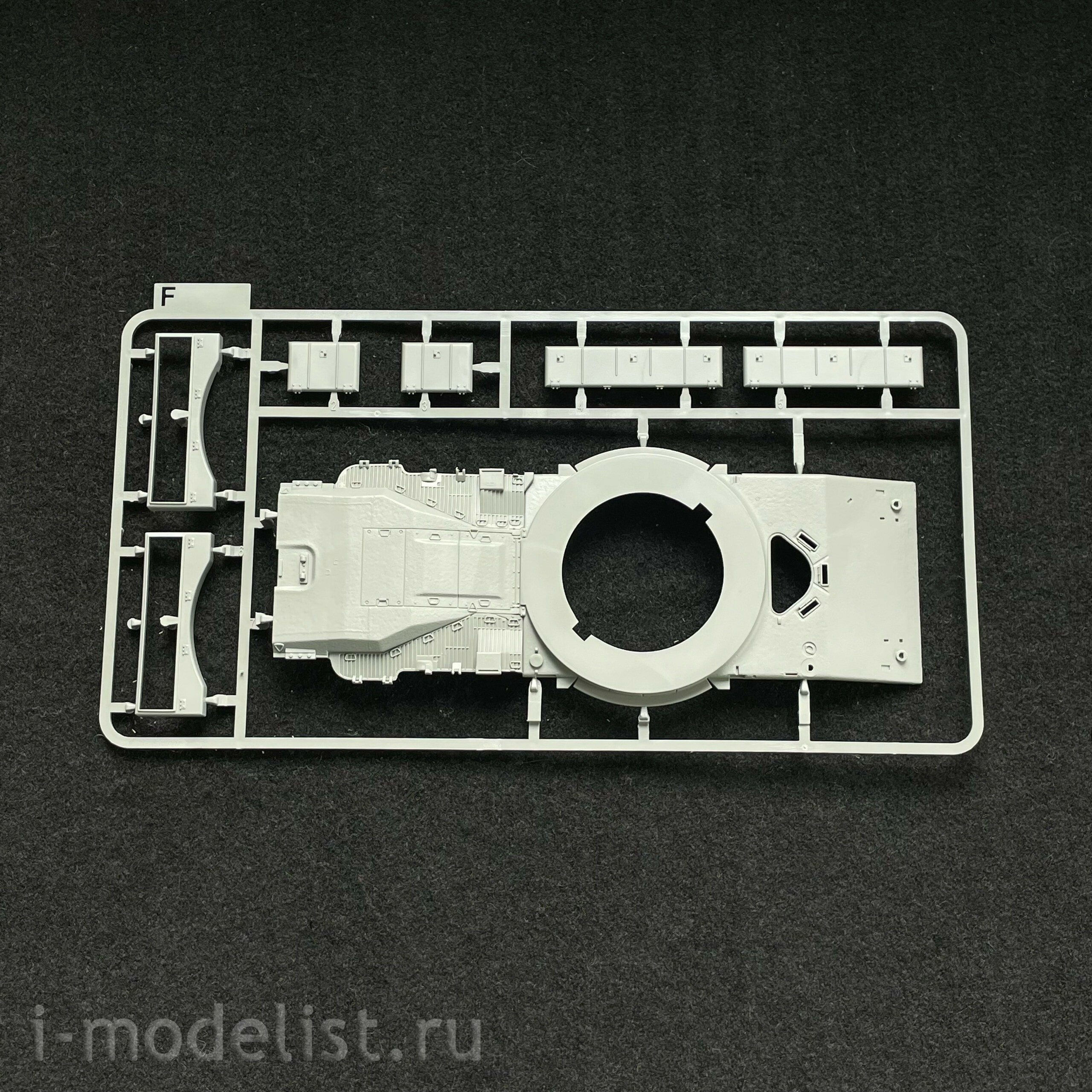 2090 Takom 1/35 R. O. C. ARMY CM-11 (M-48H) Brave Tiger MBT