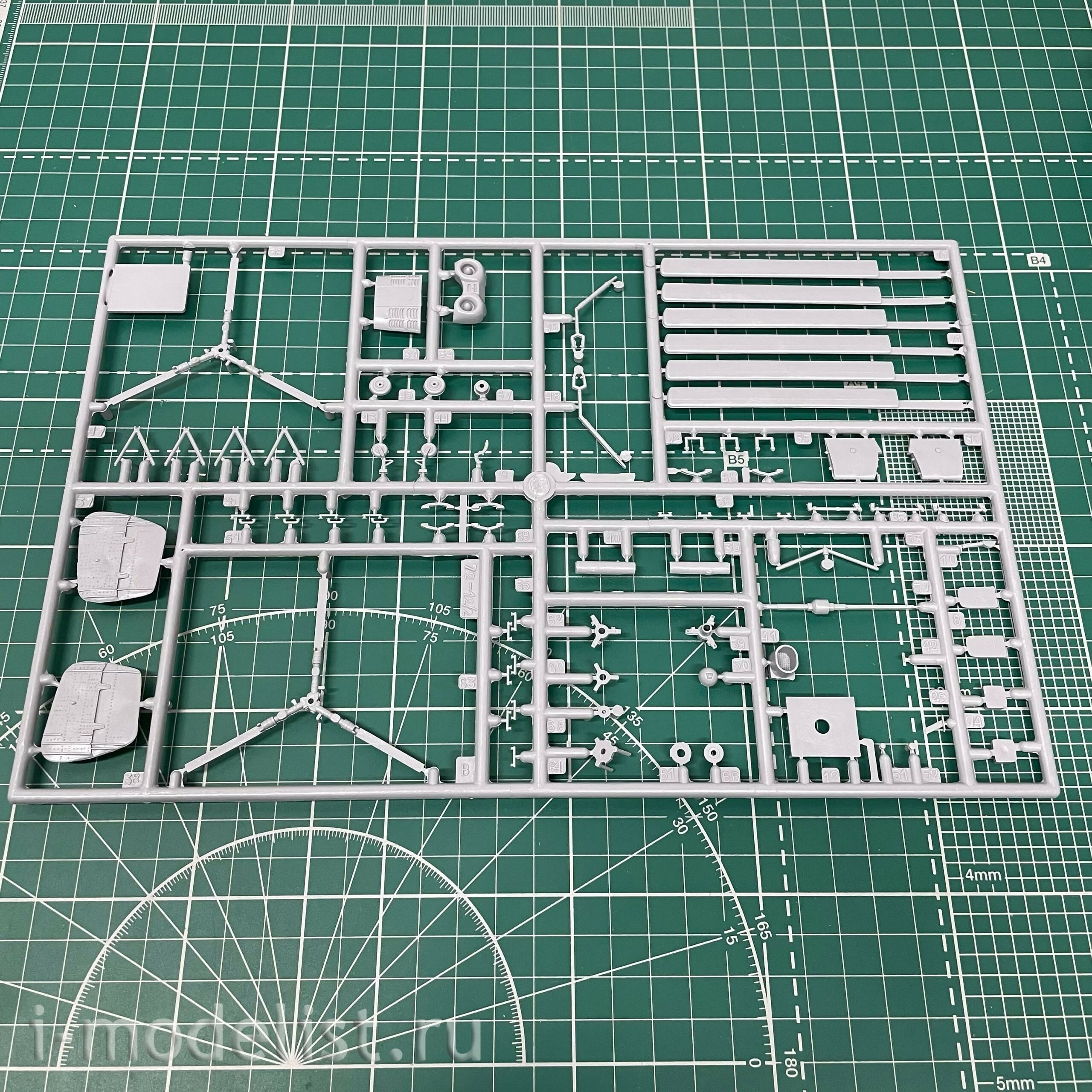 7221ПН Zvezda 1/72 Подарочный набор: Российский вертолет огневой поддержки морской пехfromы