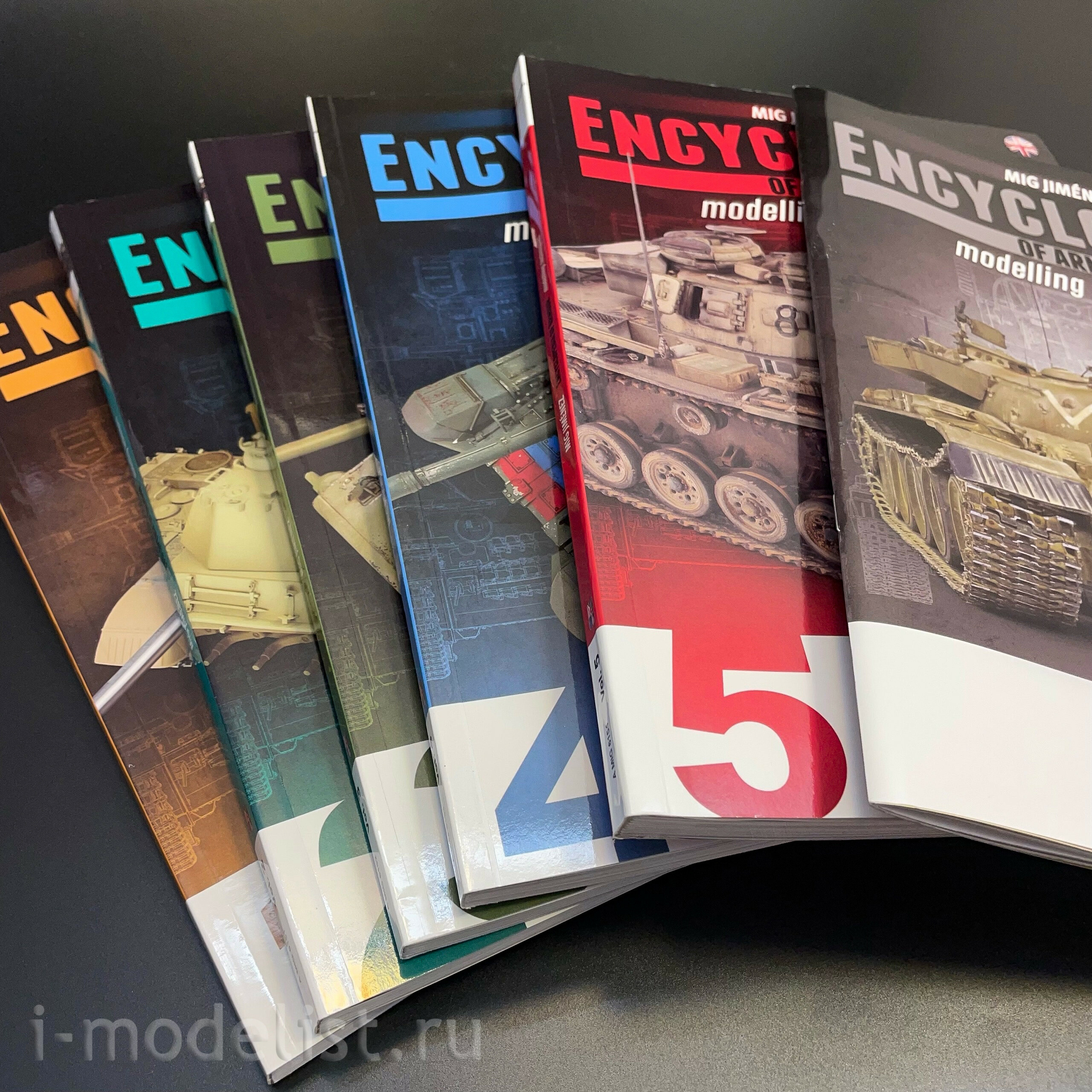 AMIG6189 Ammo Mig Полное собрание энциклопедии моделирования броnotехники (5 книг + буклет)