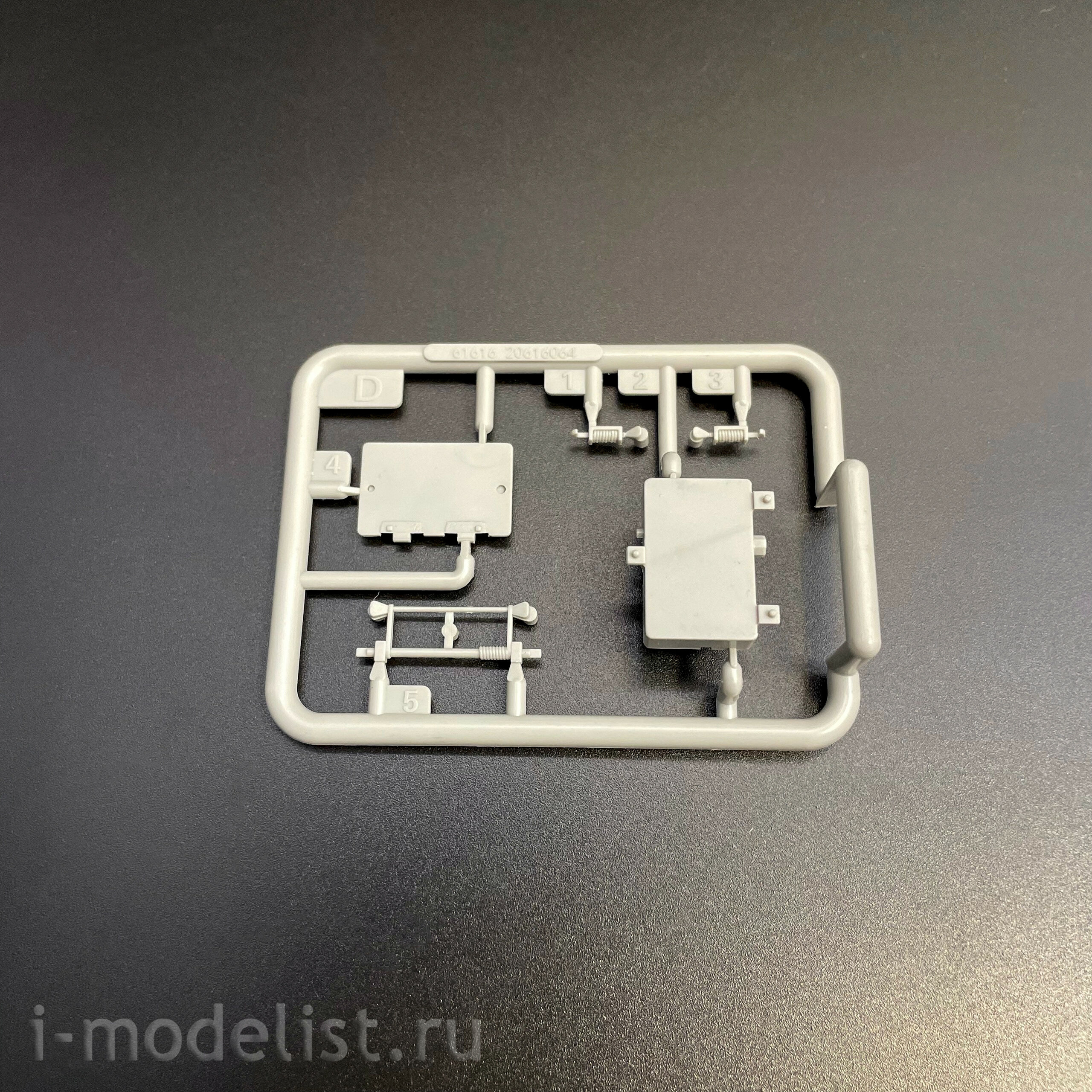 61618 I Love Kit 1/16 Средний танк M4A1E8