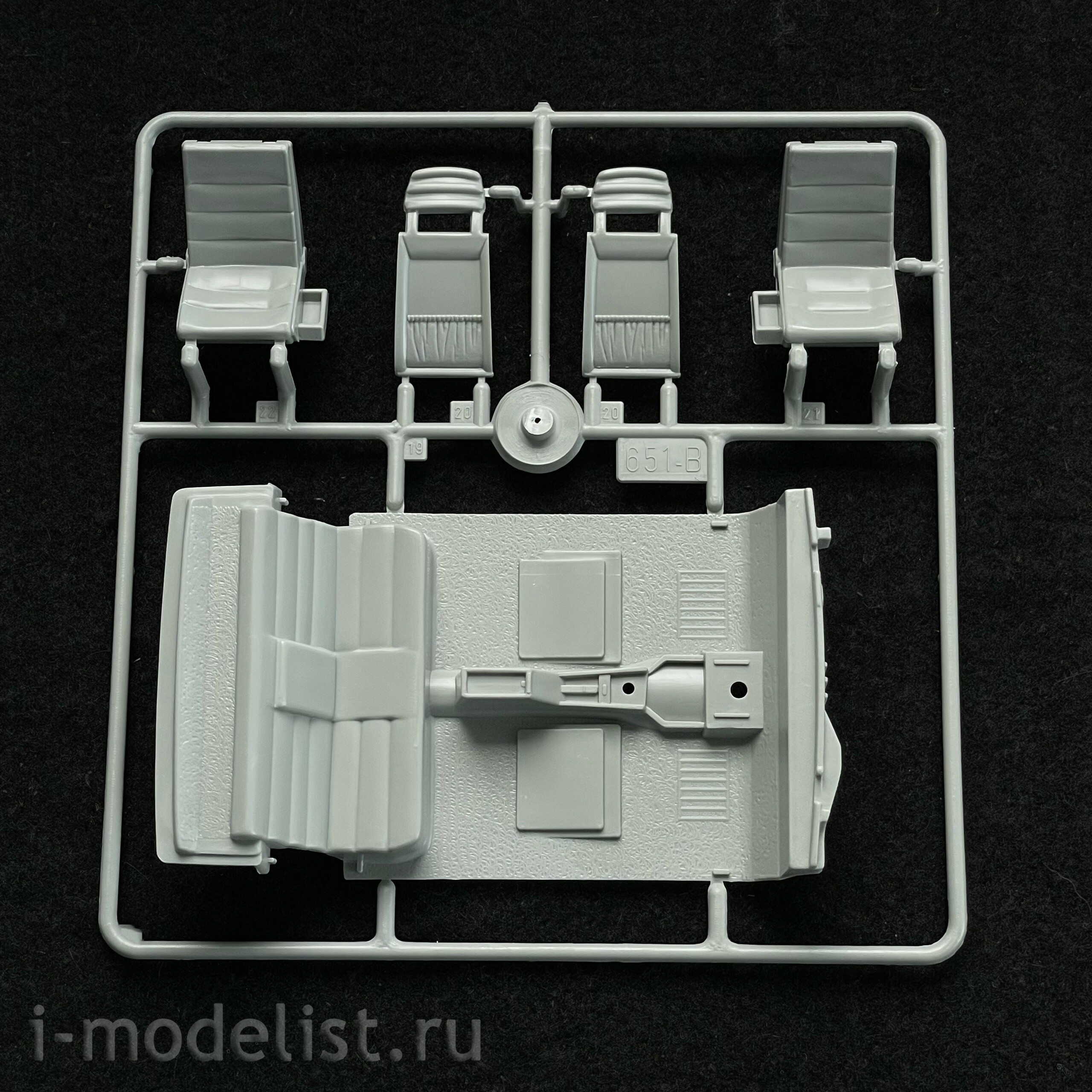 3623 Italeri 1/24 Car Volvo 760 GLE