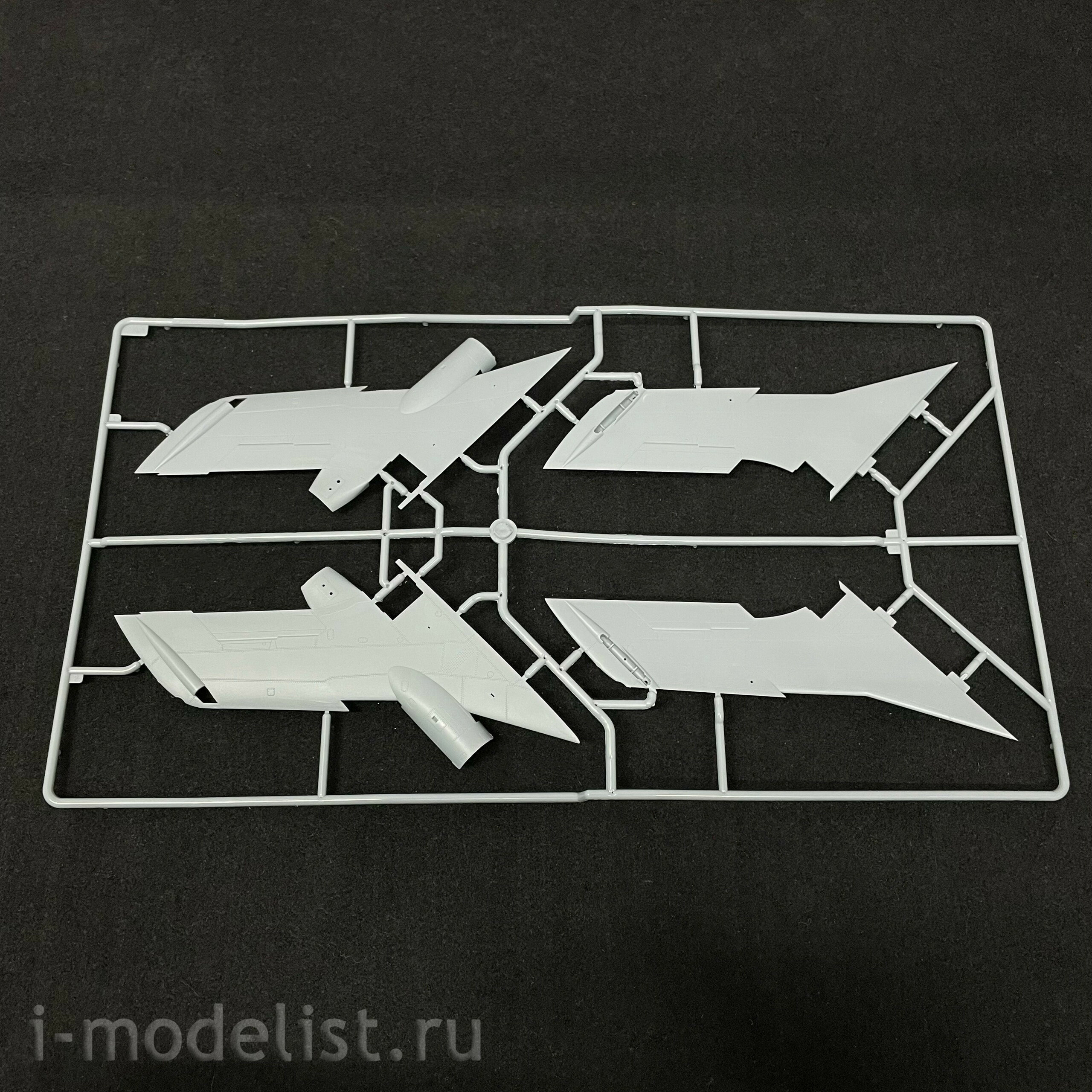 81768 HobbyBoss 1/48 Russian Yak-28PP Brewer-E fighter