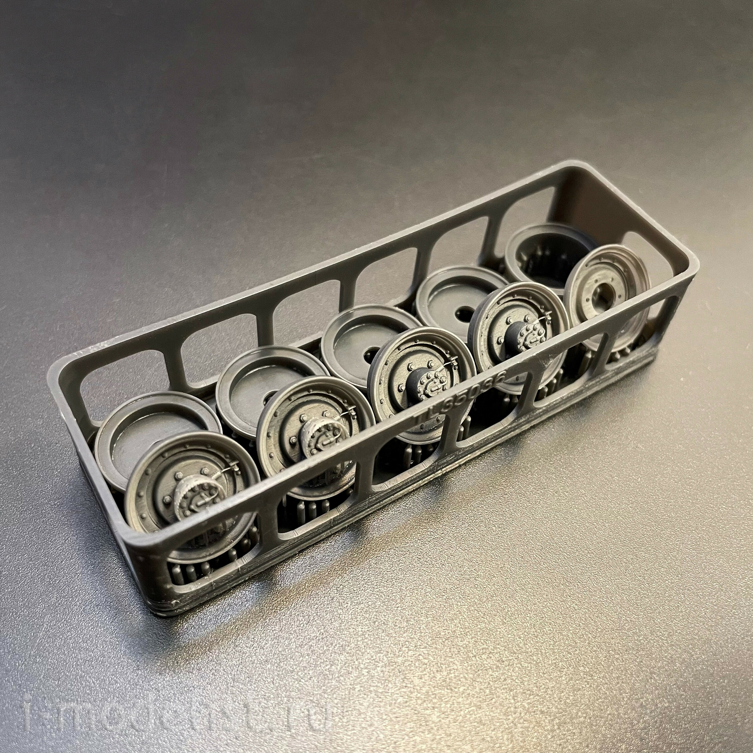 TL35036 GE Models 1/35 Колёса К-70 c просадкой на разборных дисках (ранние) для модели фирмы 