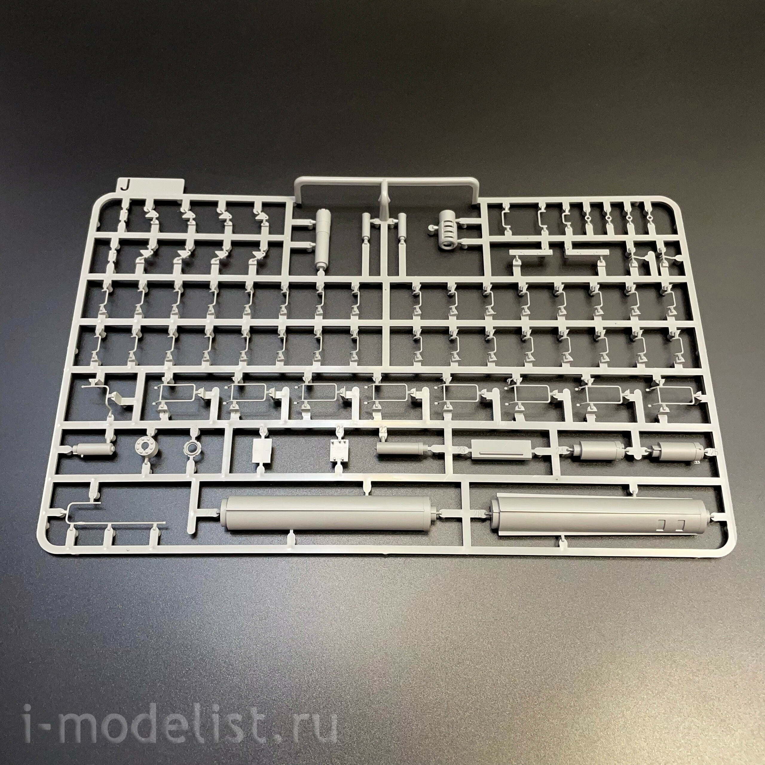 2189 Takom 1/35 130-мм корабельная артиллерийская установка H/PJ38