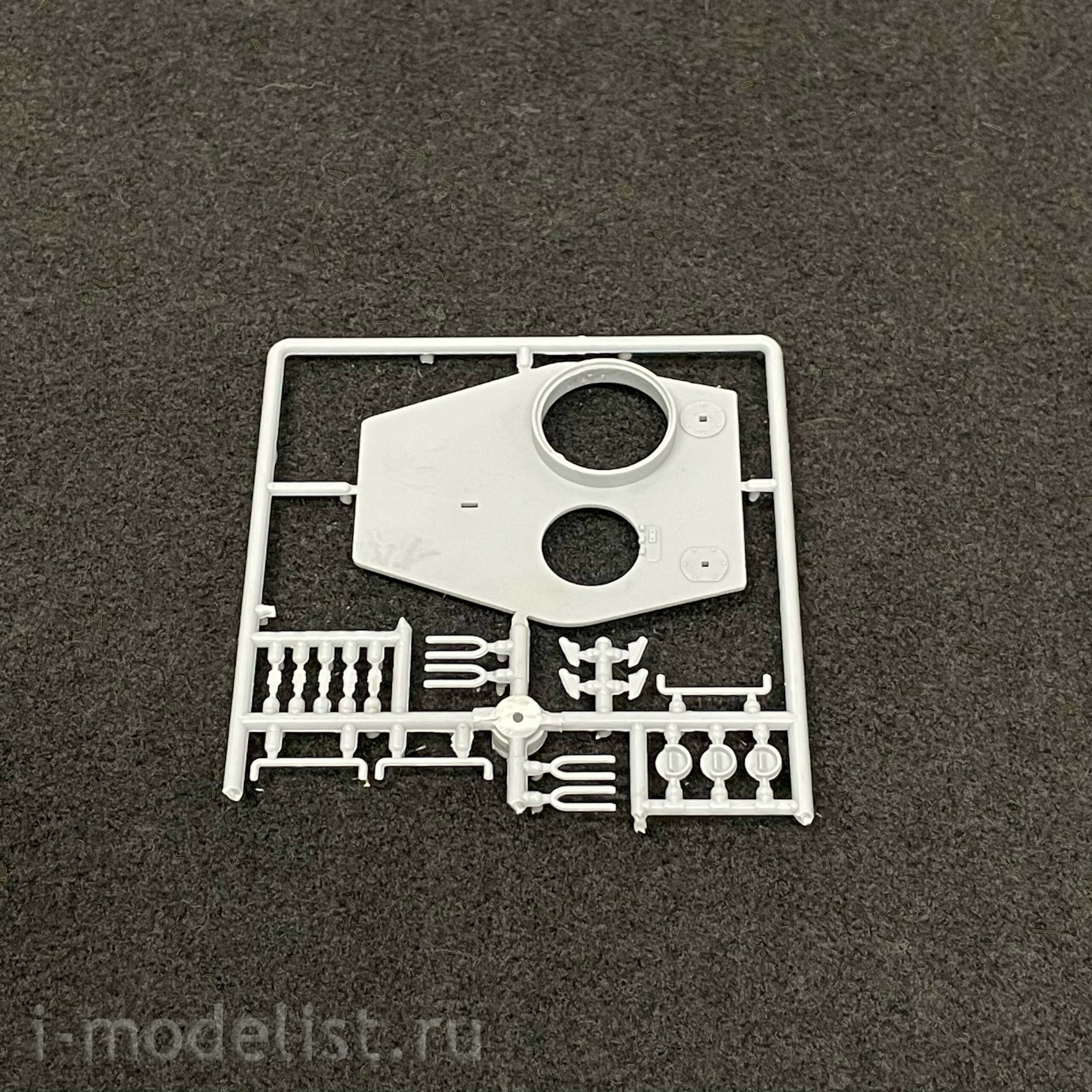 3505 Maket 1/35 Tank 34/85 1943 year of manufacture