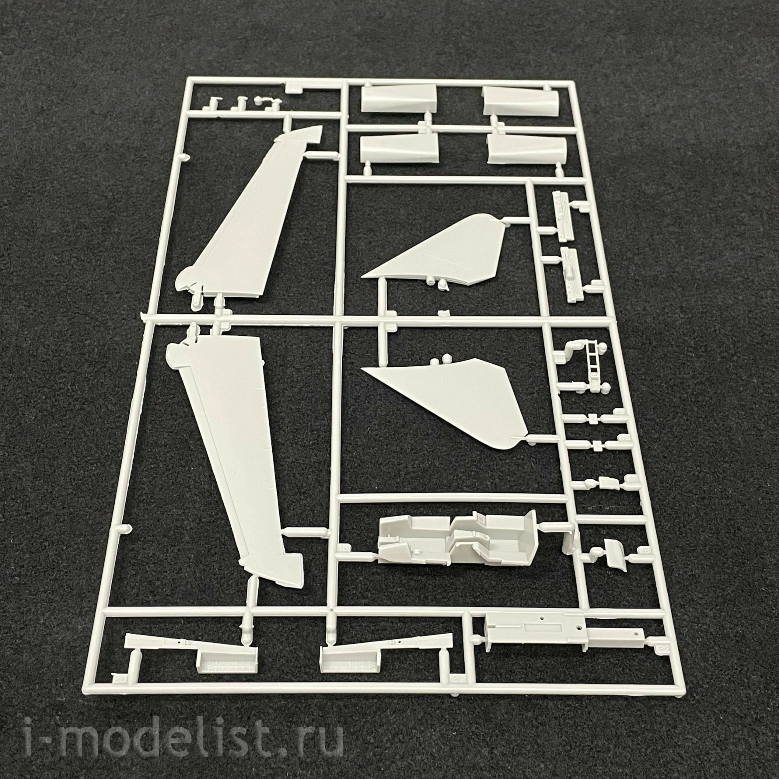 52146 Hasegawa 1/72 Aircraft F-14A/B Tomcat 'Jolly Rogers'