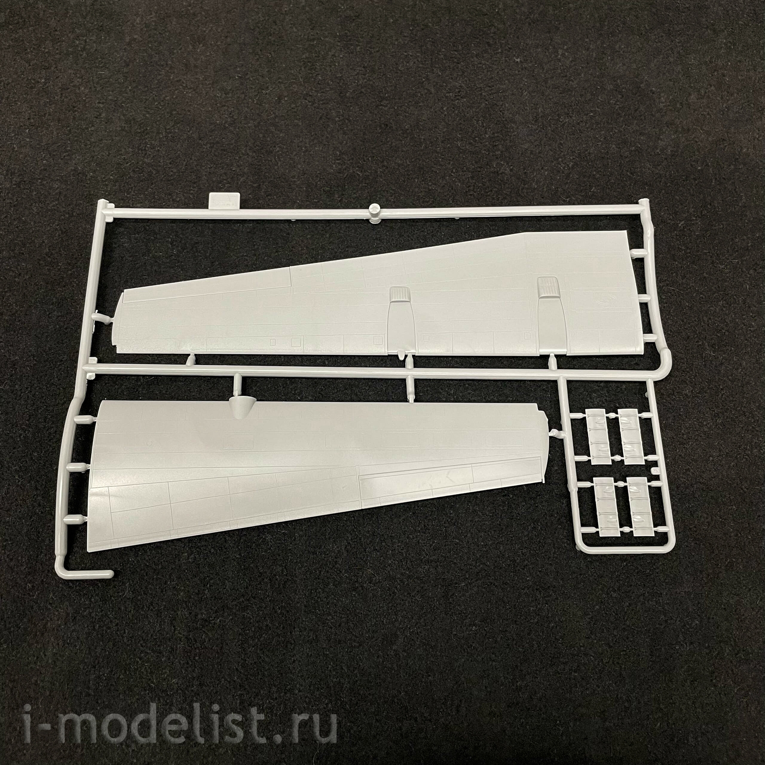 7325 Zvezda 1/72 American military transport aircraft C-130J