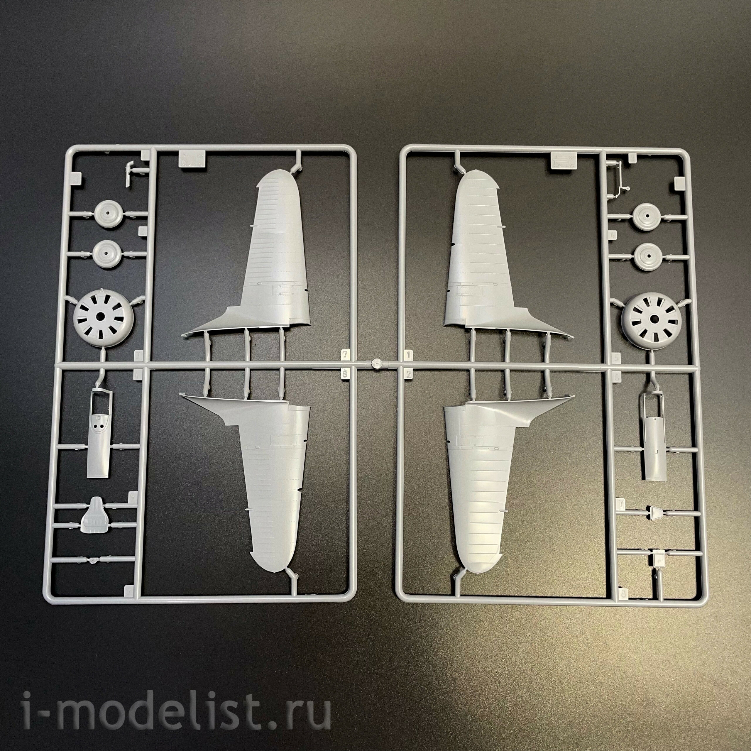 4832 Zvezda 1/48 Советский истребитель тип 5 И-16