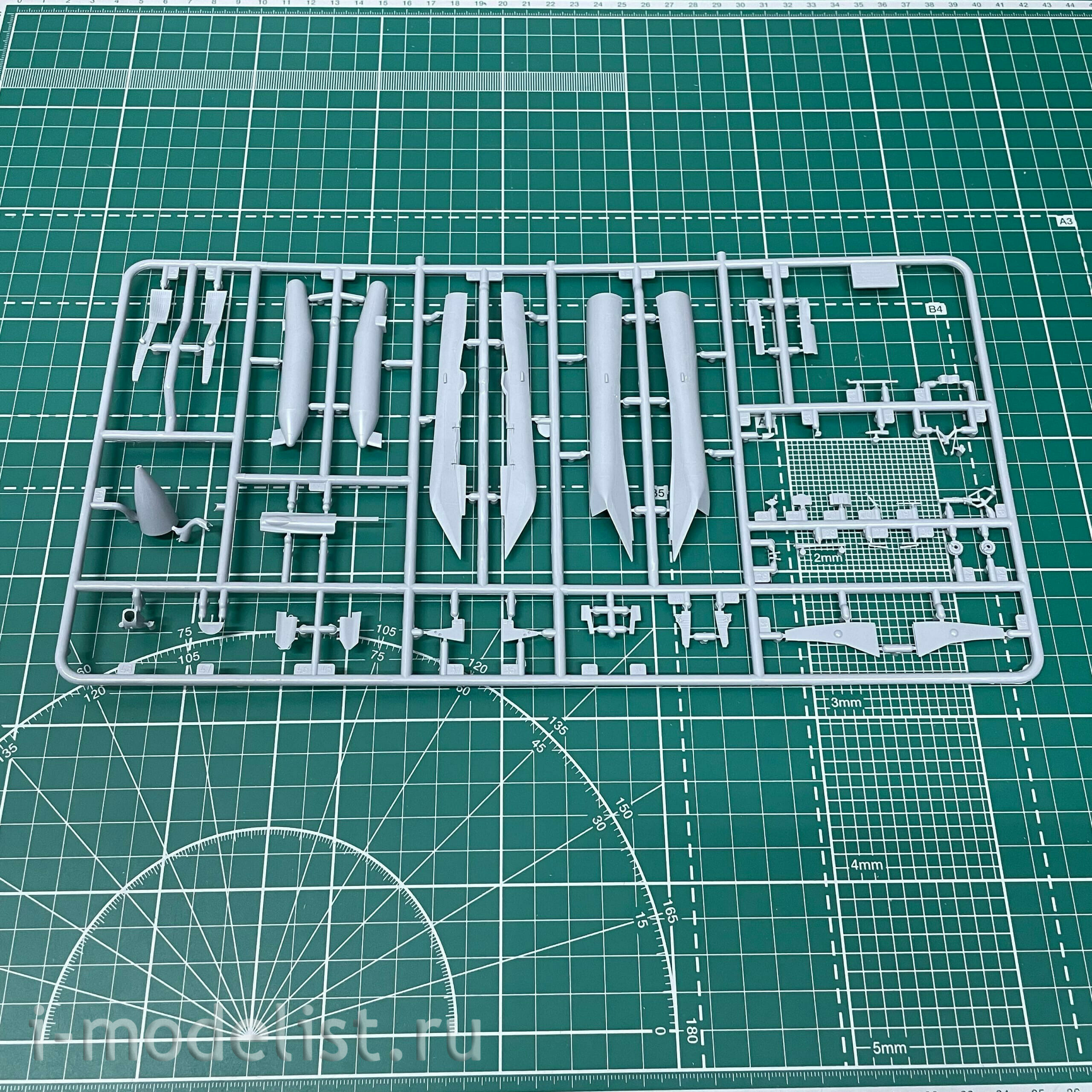 7278ПН Zvezda 1/72 Подарочный набор: Российский истребитель 