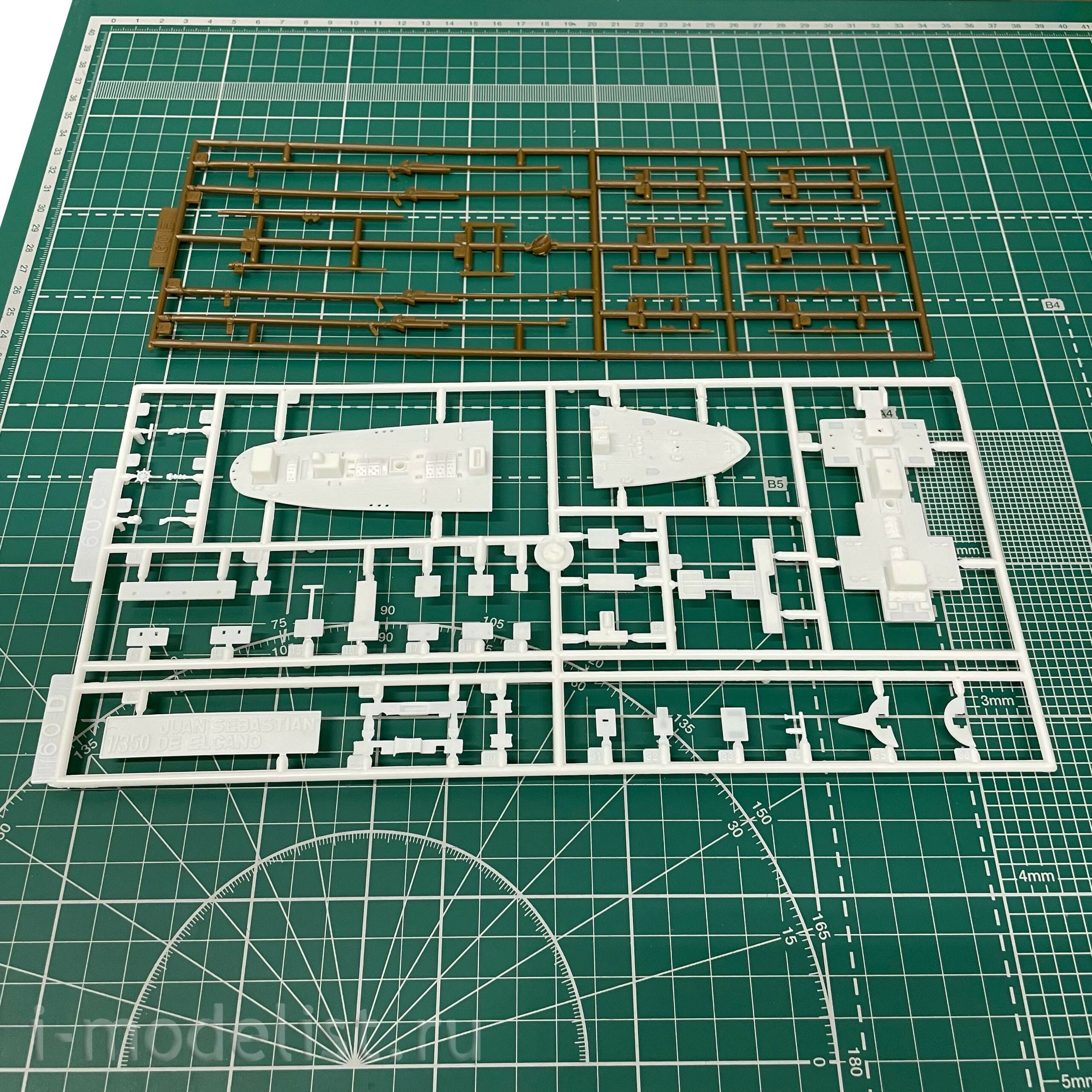 135040 Modeler 1/350 Topsail schooner 