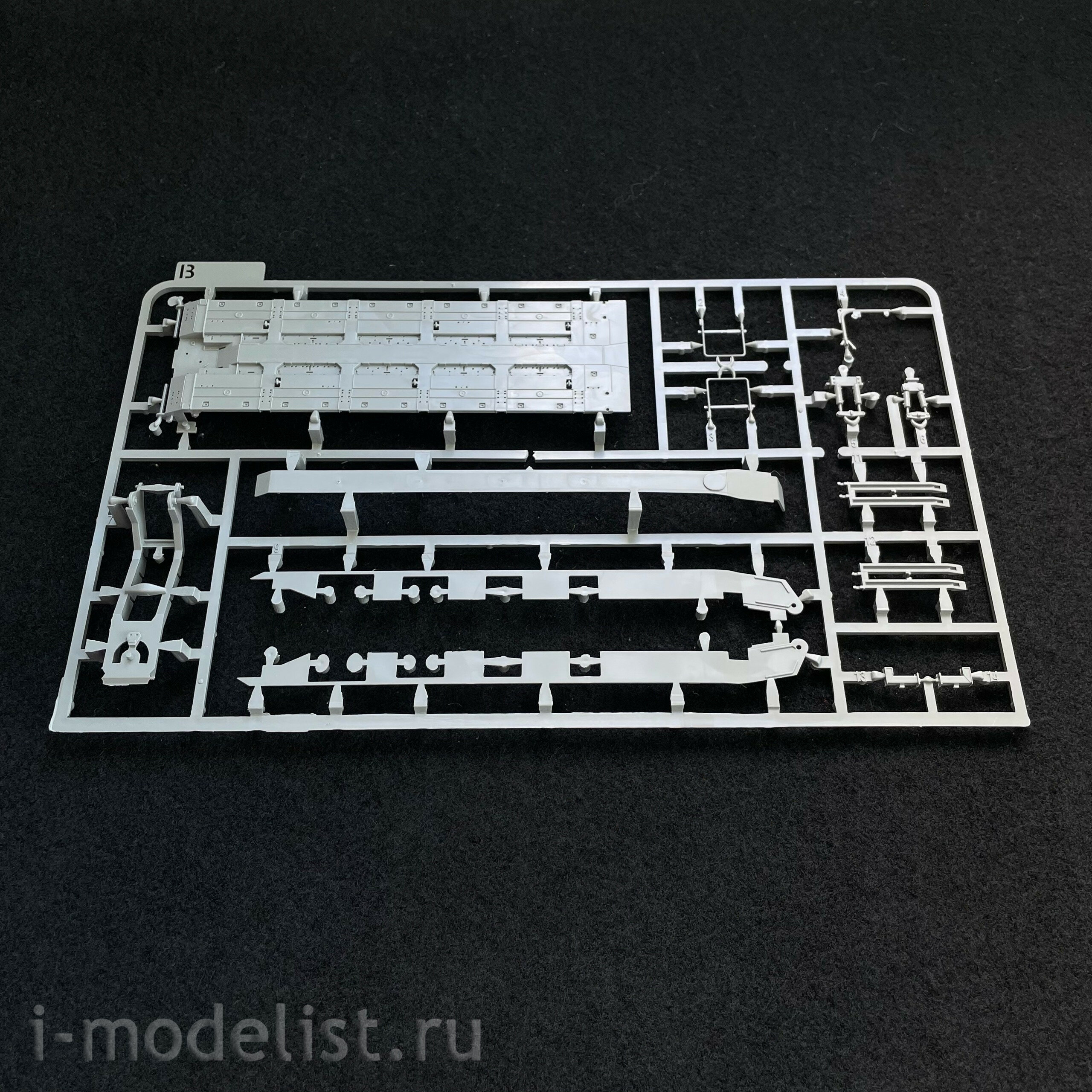 5021 Takom 1/72 70-ton Tank Transporter M1070 & M1000