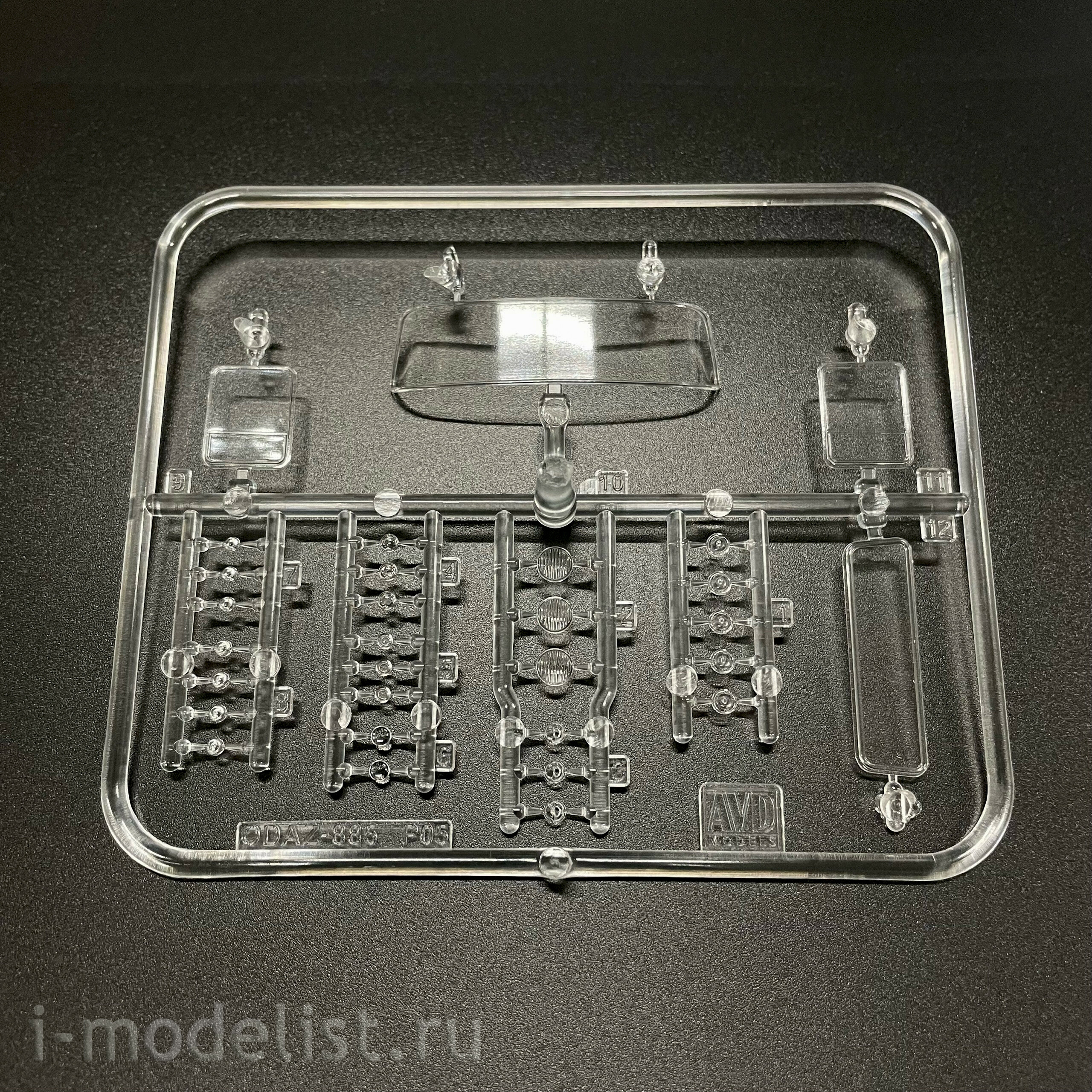 3507AVD AVD Models 1/35 ЗИЛ-130В1 с полуприцепом ОДАЗ-885