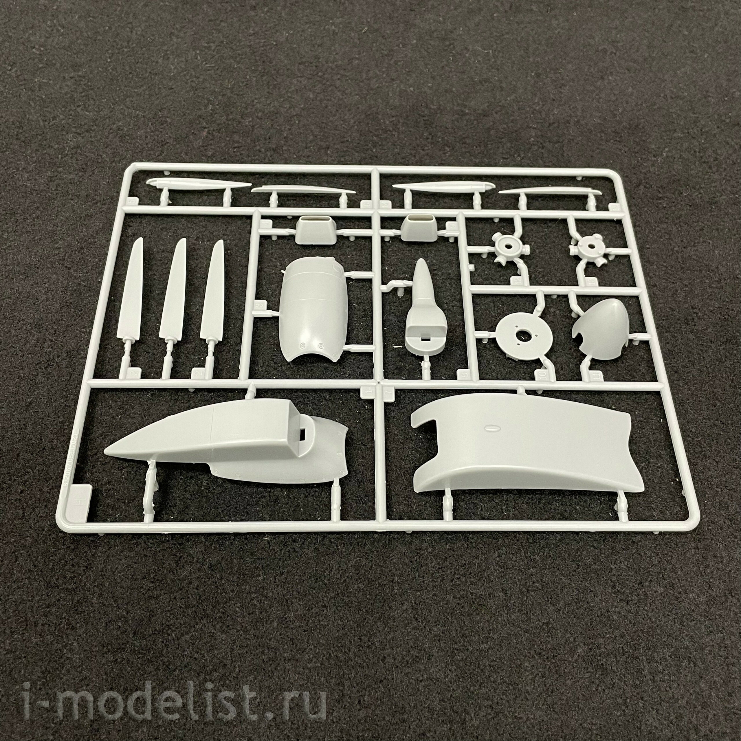 83206 Hobby Boss 1/32 Supermarine Spitfire Mk.Vb Tropical 