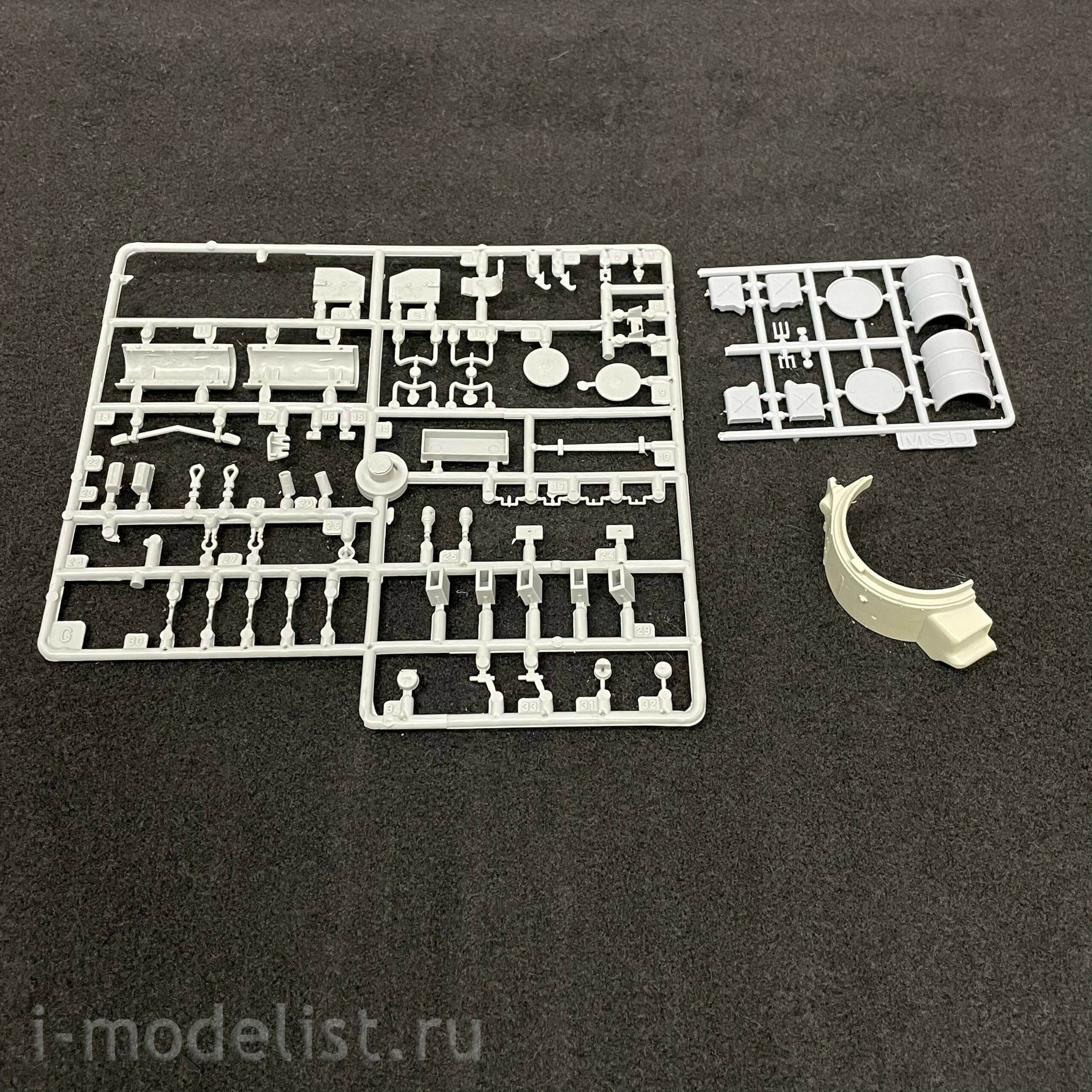 3552 Maket 1/35 Light tank Valentine VIII/IX