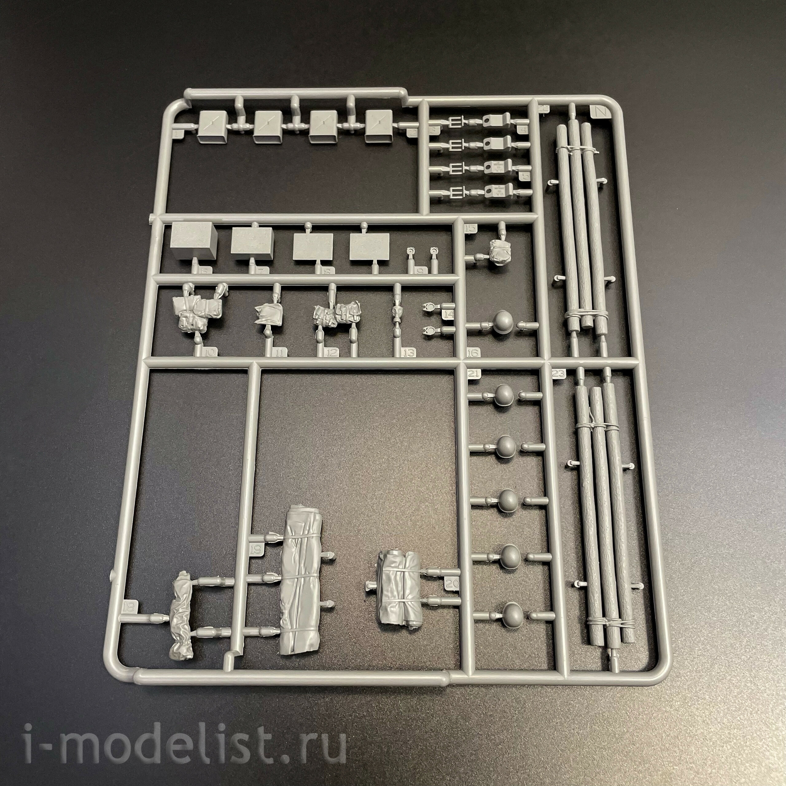 BT-047 Border Model 1/35 Танк Sherman M4A1 Mid