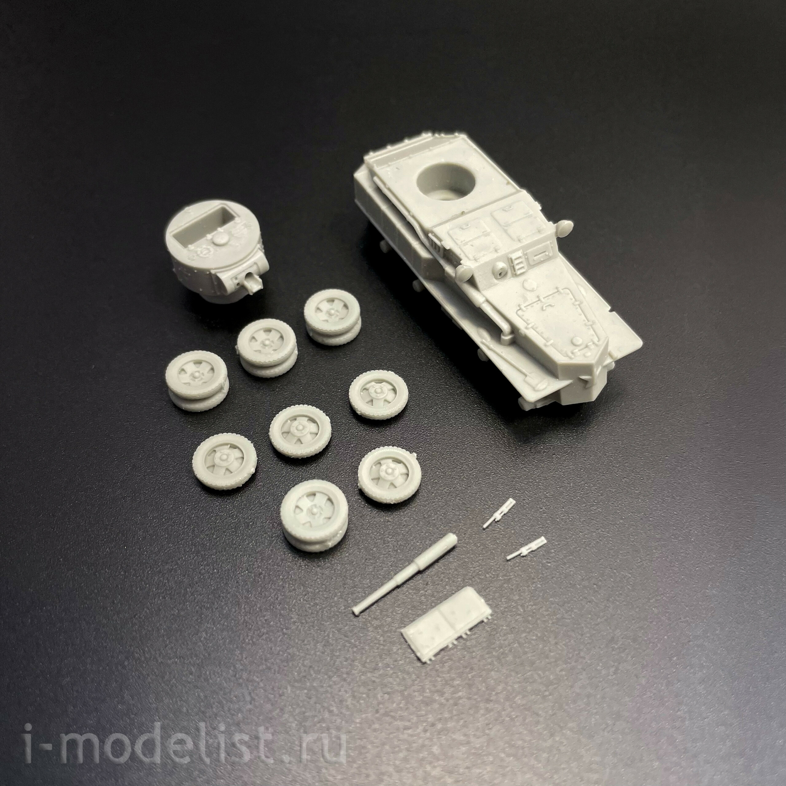 100272 Zebrano 1/100 Советский плавающий бронеавтомобиль ПБ-4