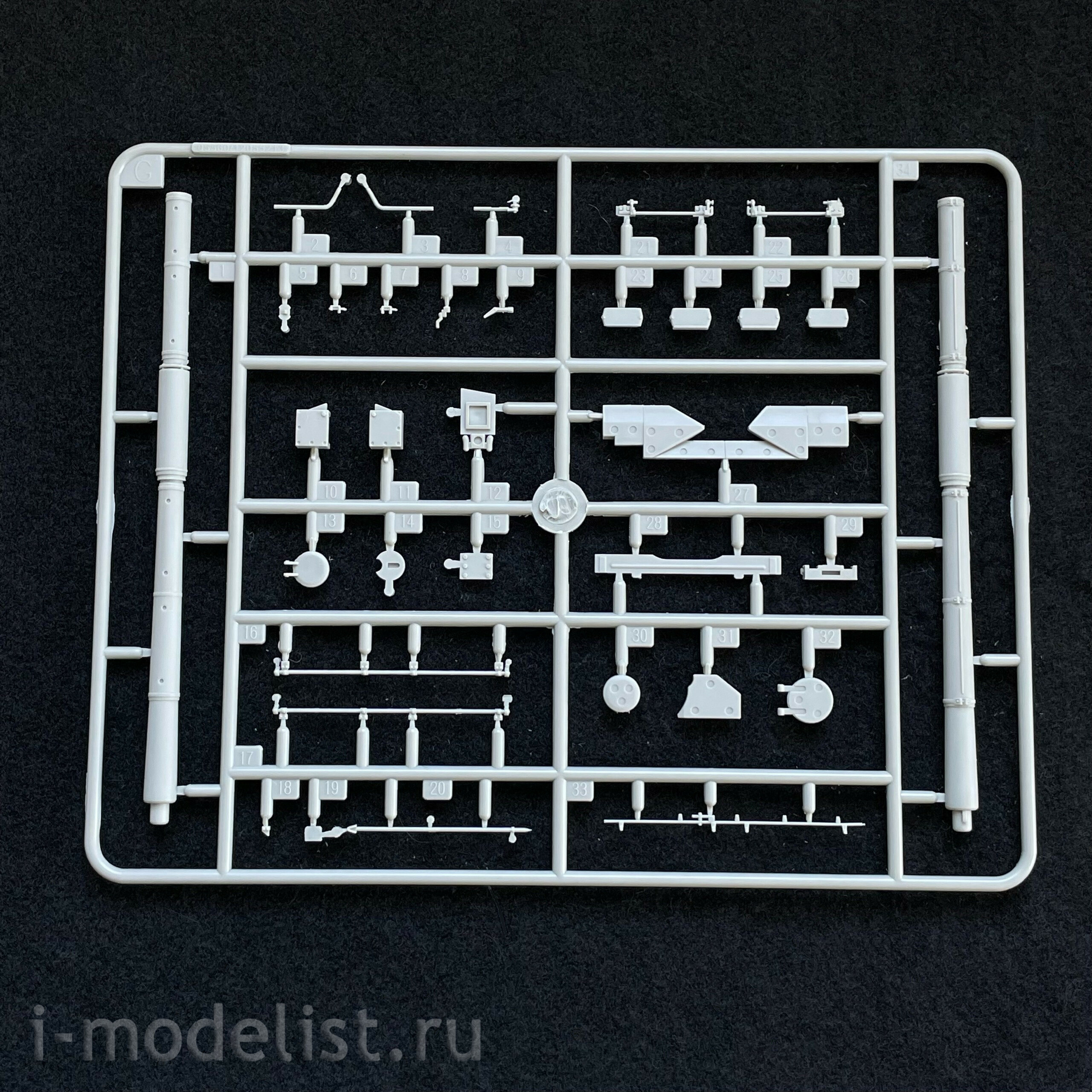 09603 Trumpeter 1/35 Russian T-72M tank (licensed by UVZ)