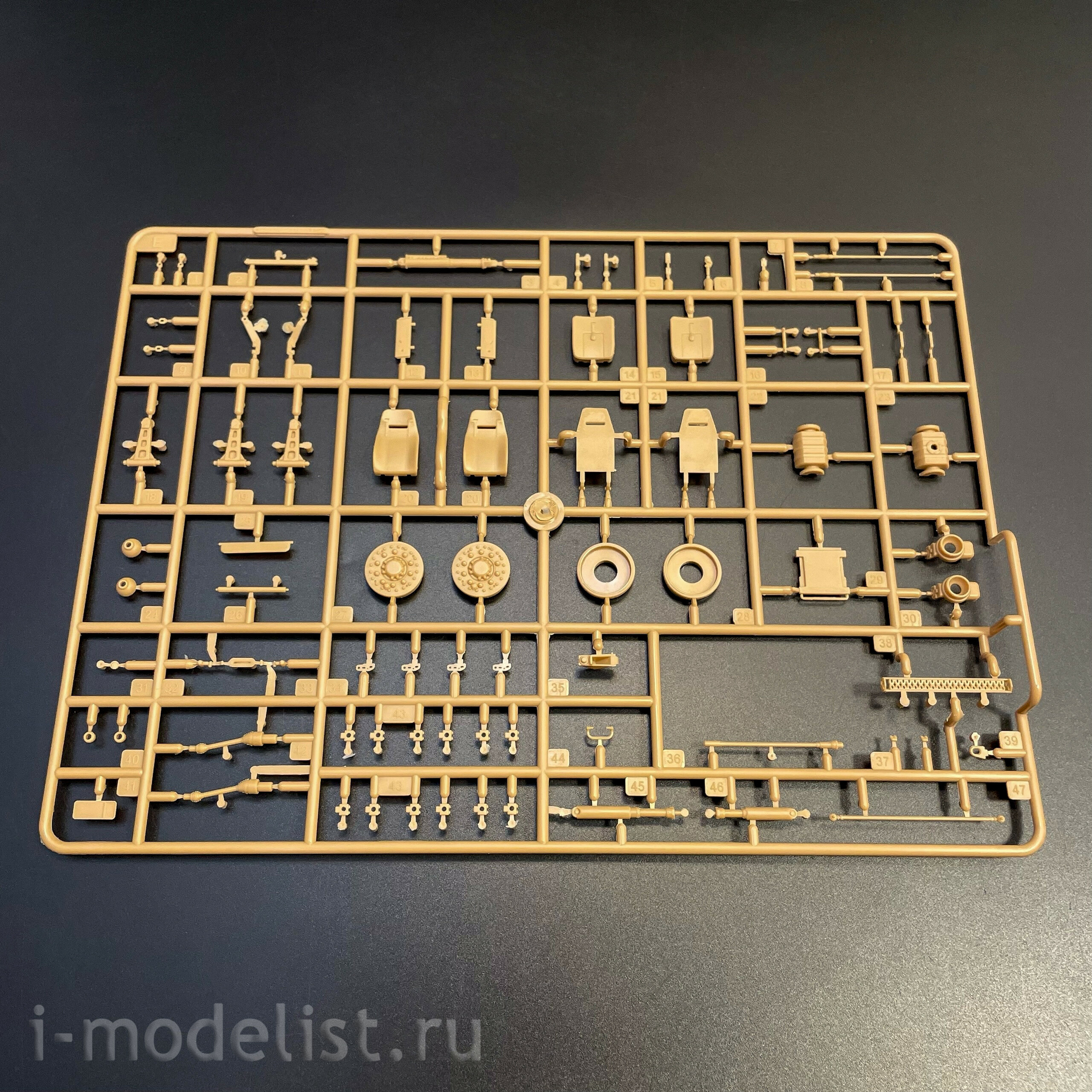 63568 I Love Kit 1/35 Автомобиль повышенной защищенности M1280 LMTV + полуприцеп M1101