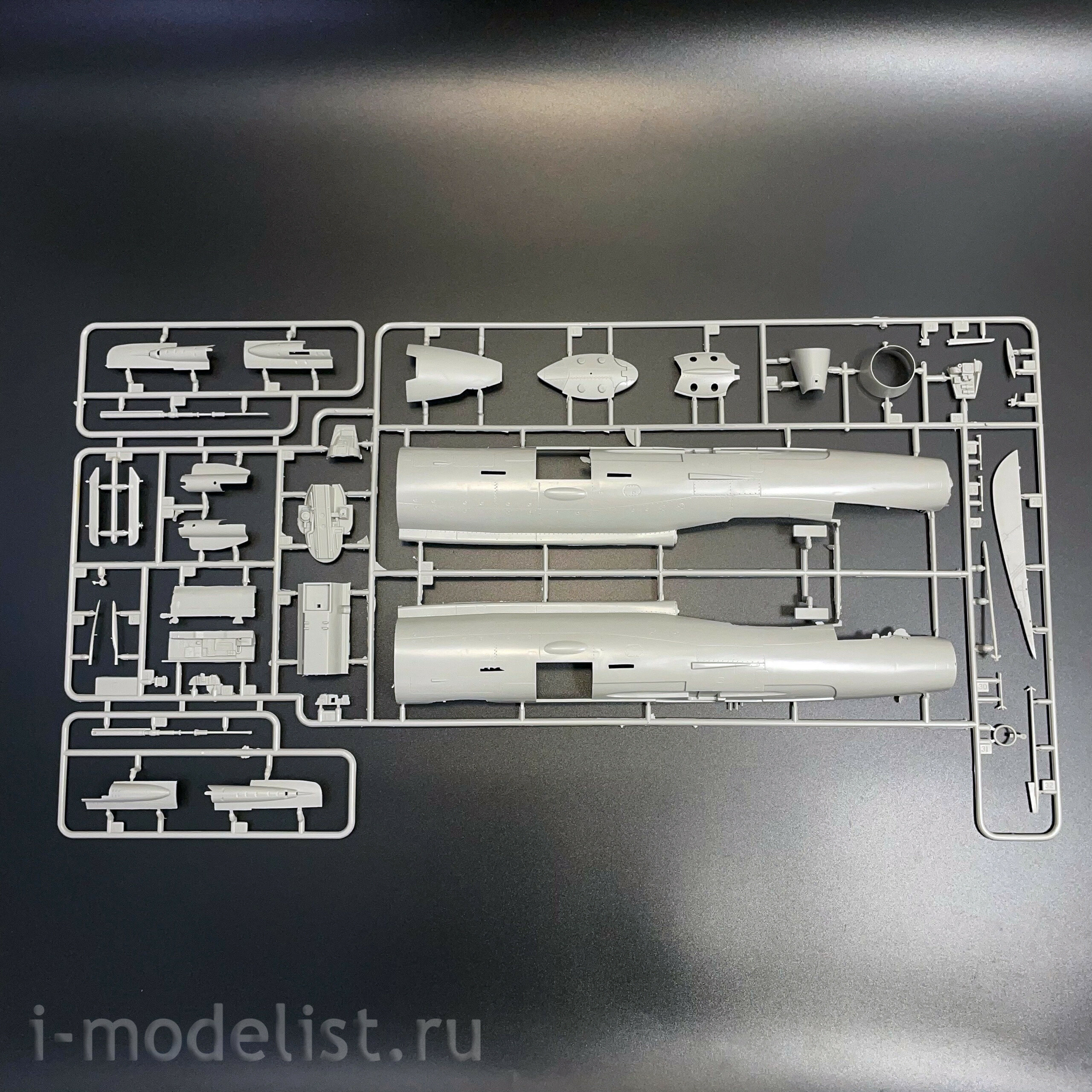 02216 Trumpeter 1/32 Chinese F-7 II