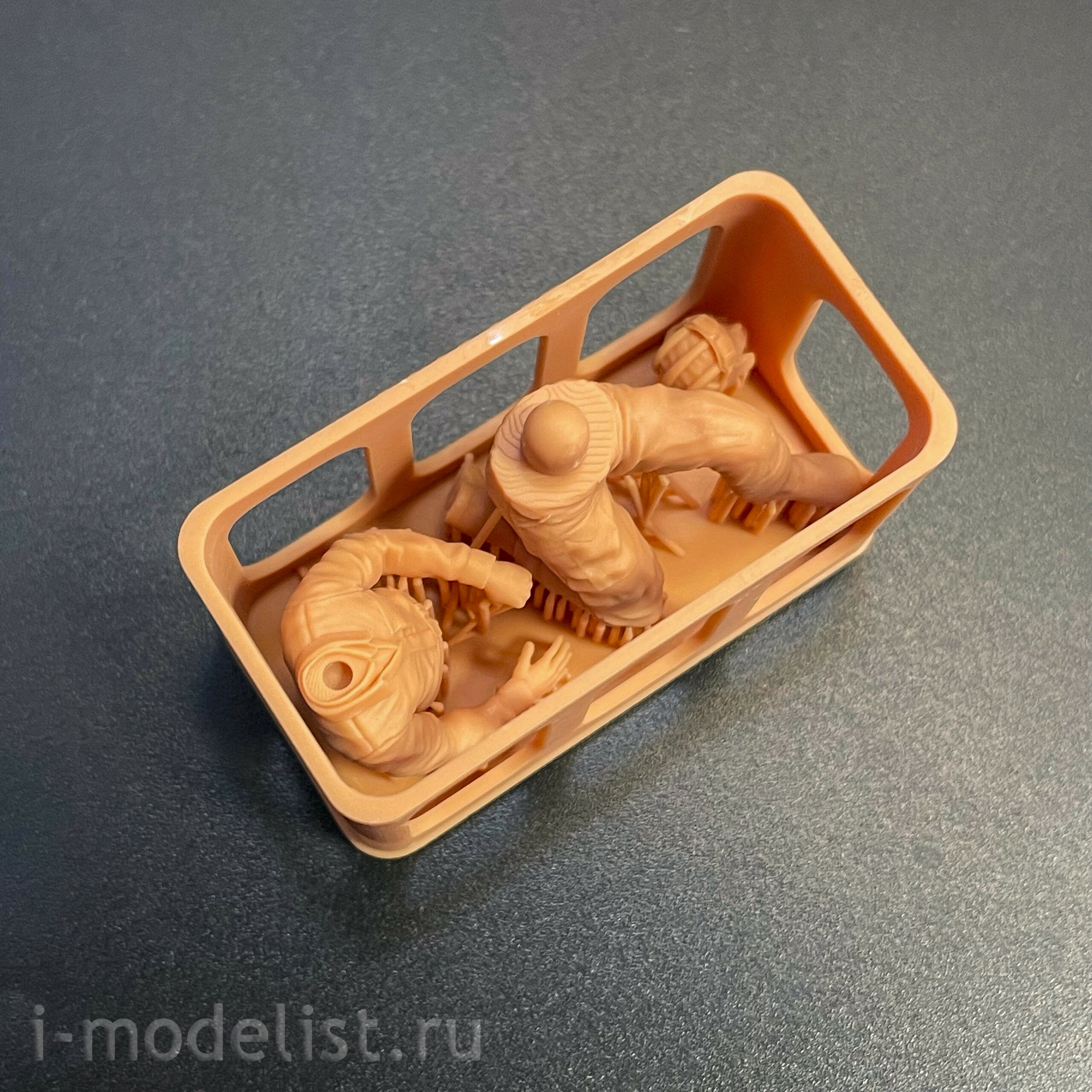 FL35005 GE Models 1/35 Советский танкист конца 1930-х, фигура № 5