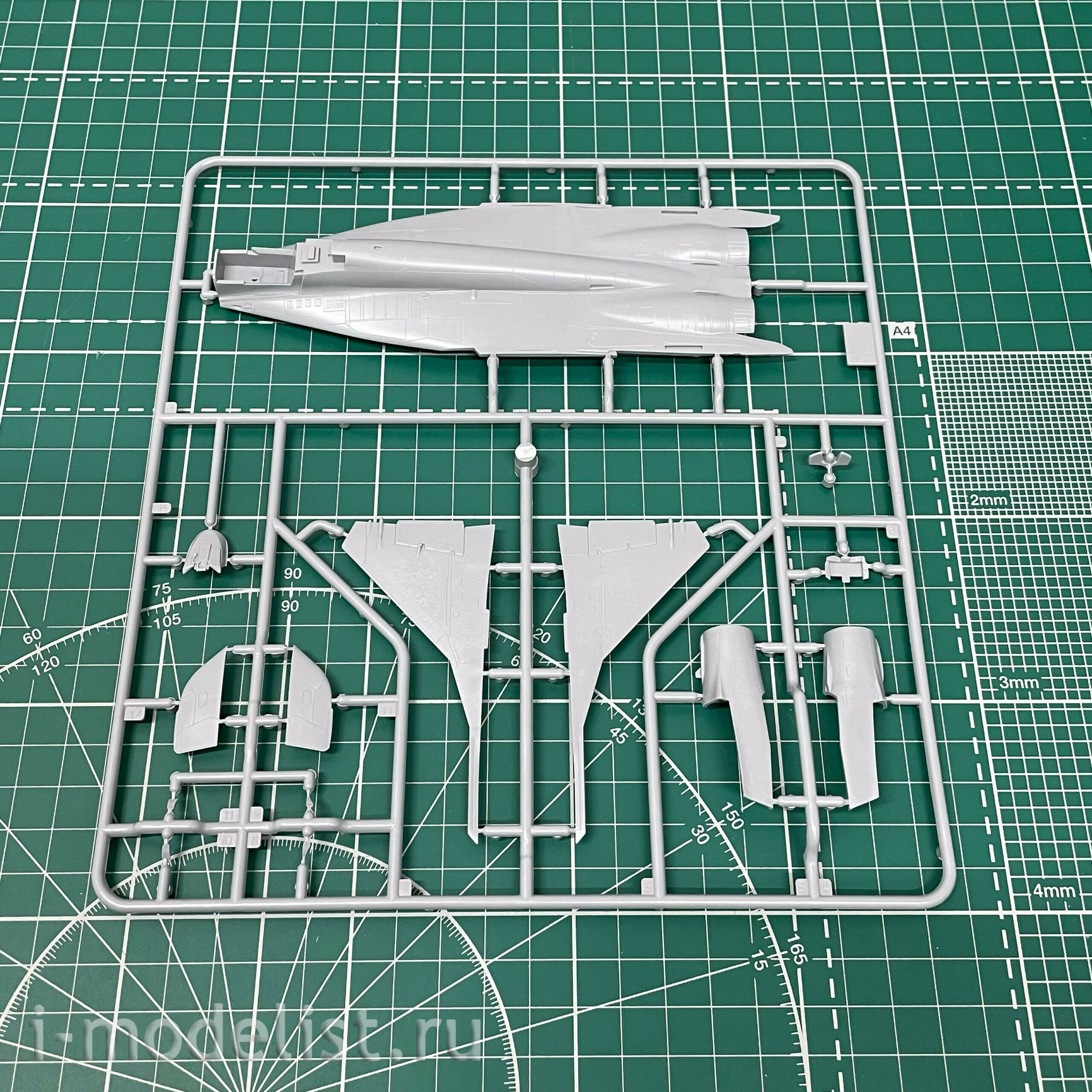 7278ПН Zvezda 1/72 Подарочный набор: Российский истребитель 