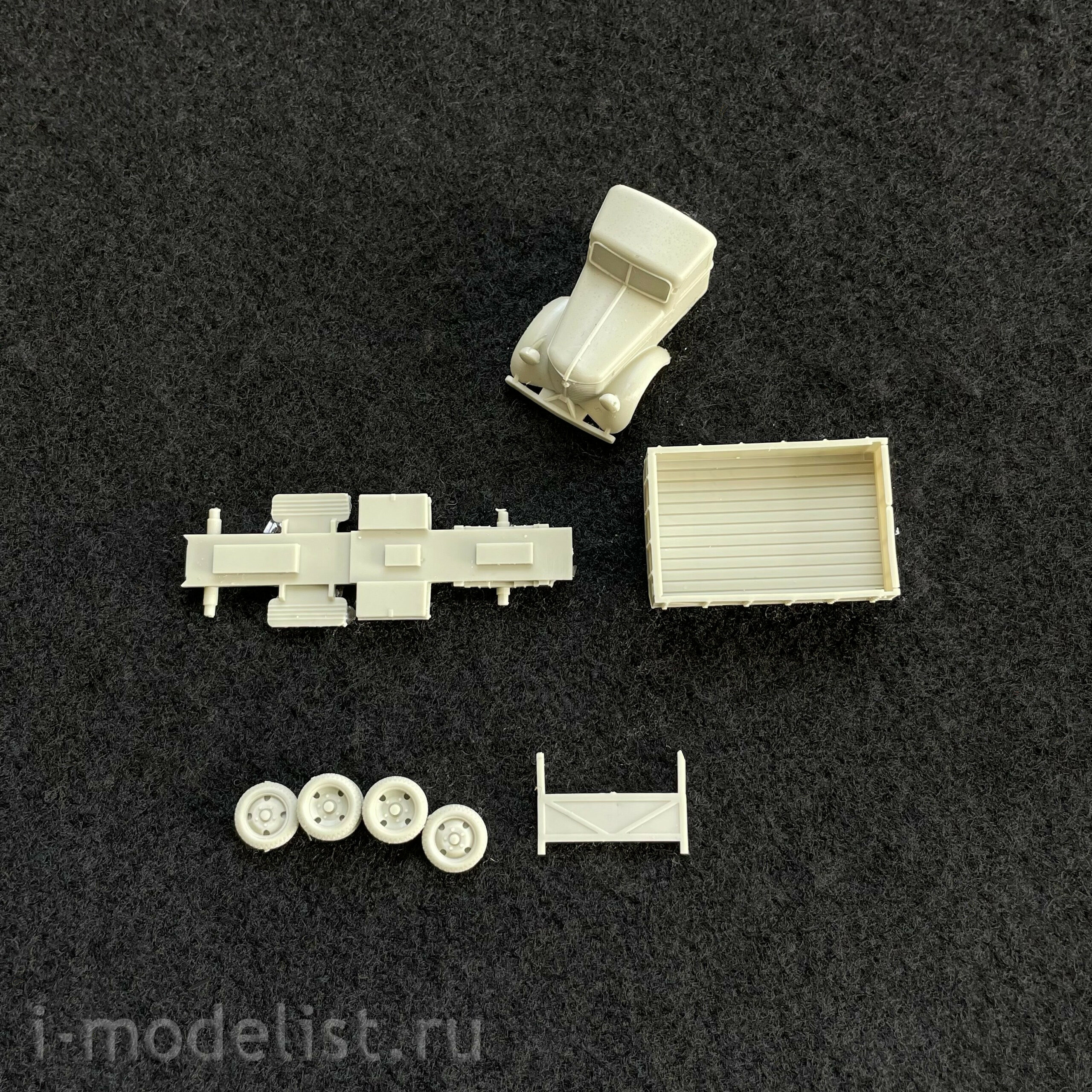 100211 Zebrano 1/100 Japanese Nissan Type 180 Truck