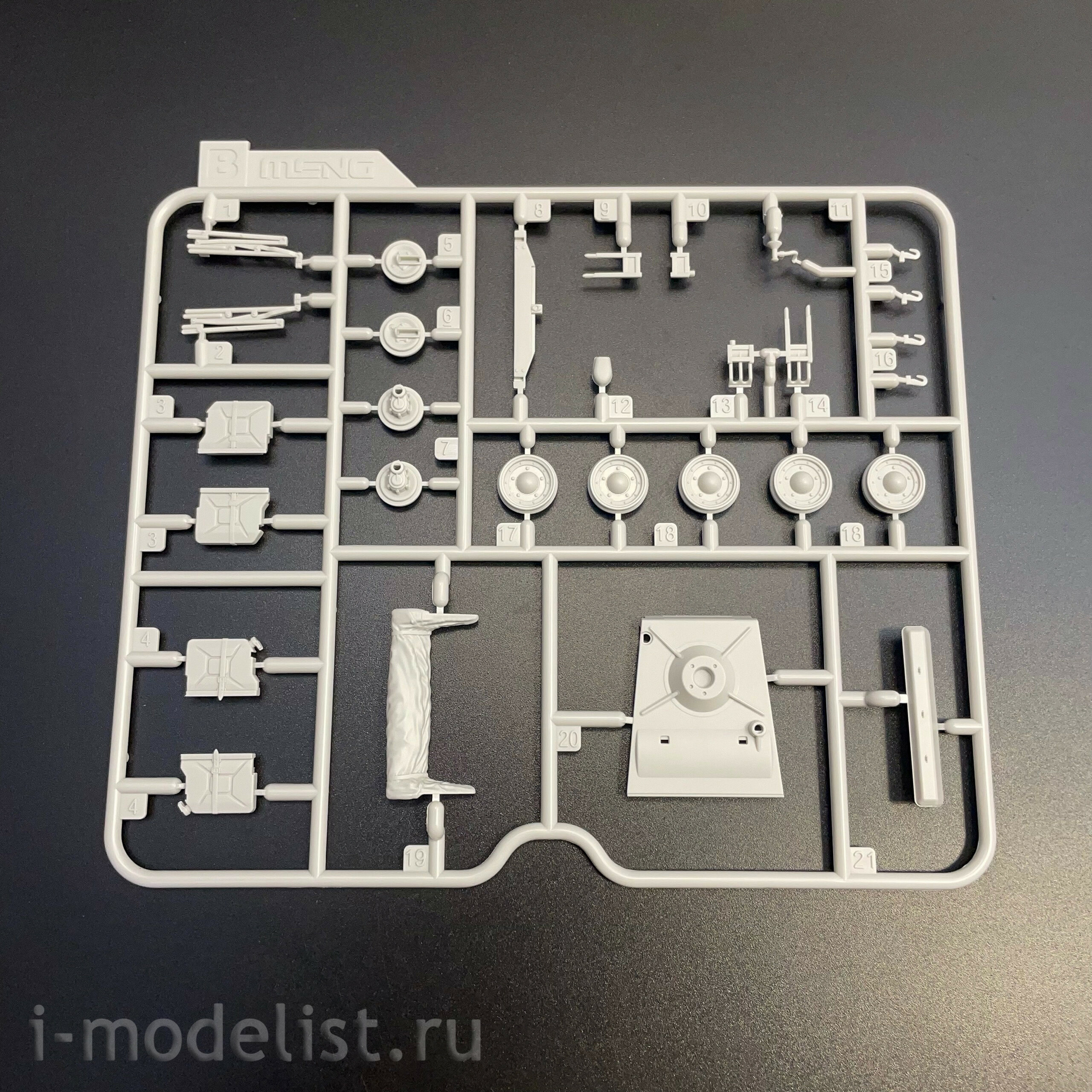 VS-015 Meng 1/35 Notмецкий Pahnkw.K1 Kübelwagen Тип 82 (Северная Африка)