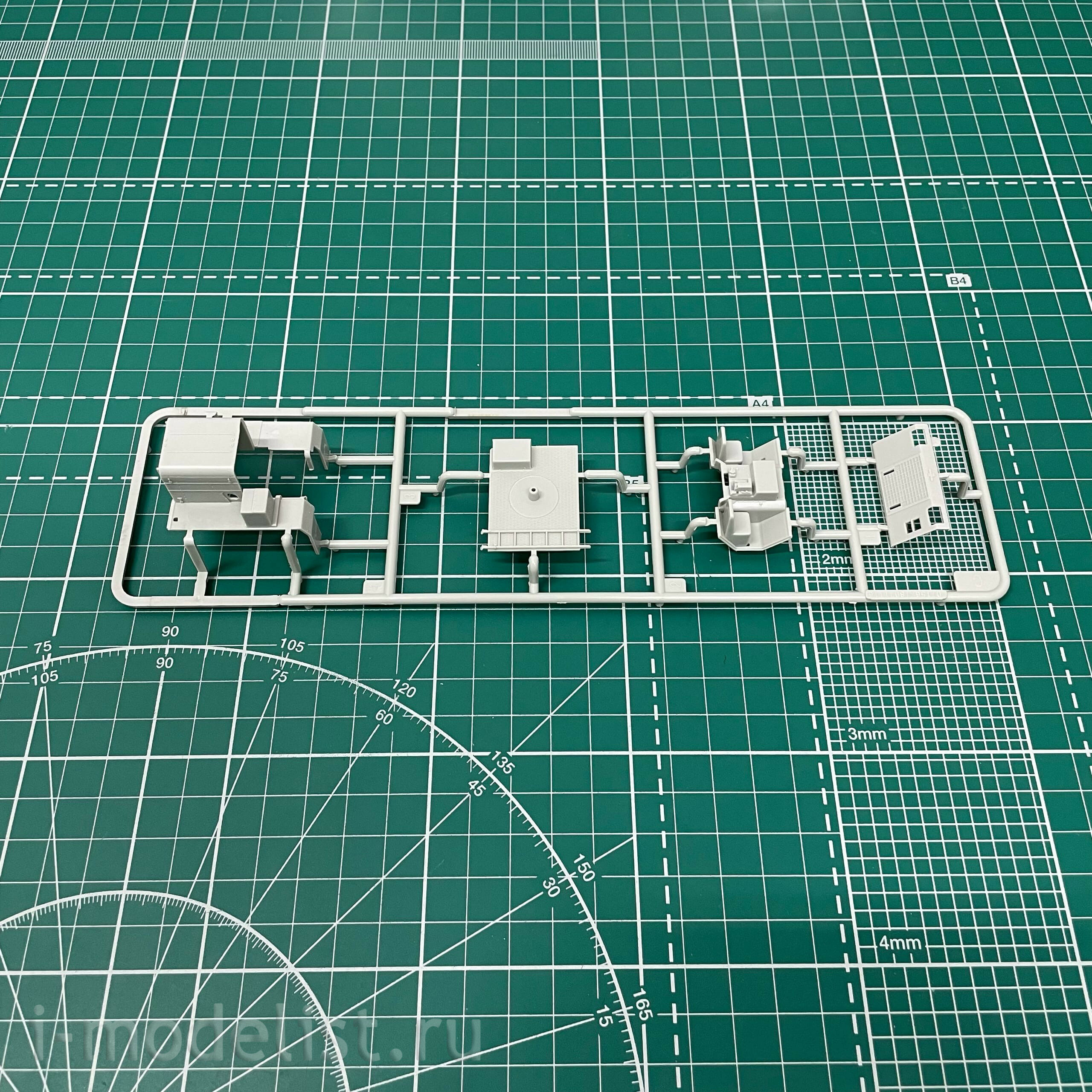 07158 Trumpeter 1/72 M983 HEMTT and M901 Launching Station with MIM-104 Patriot